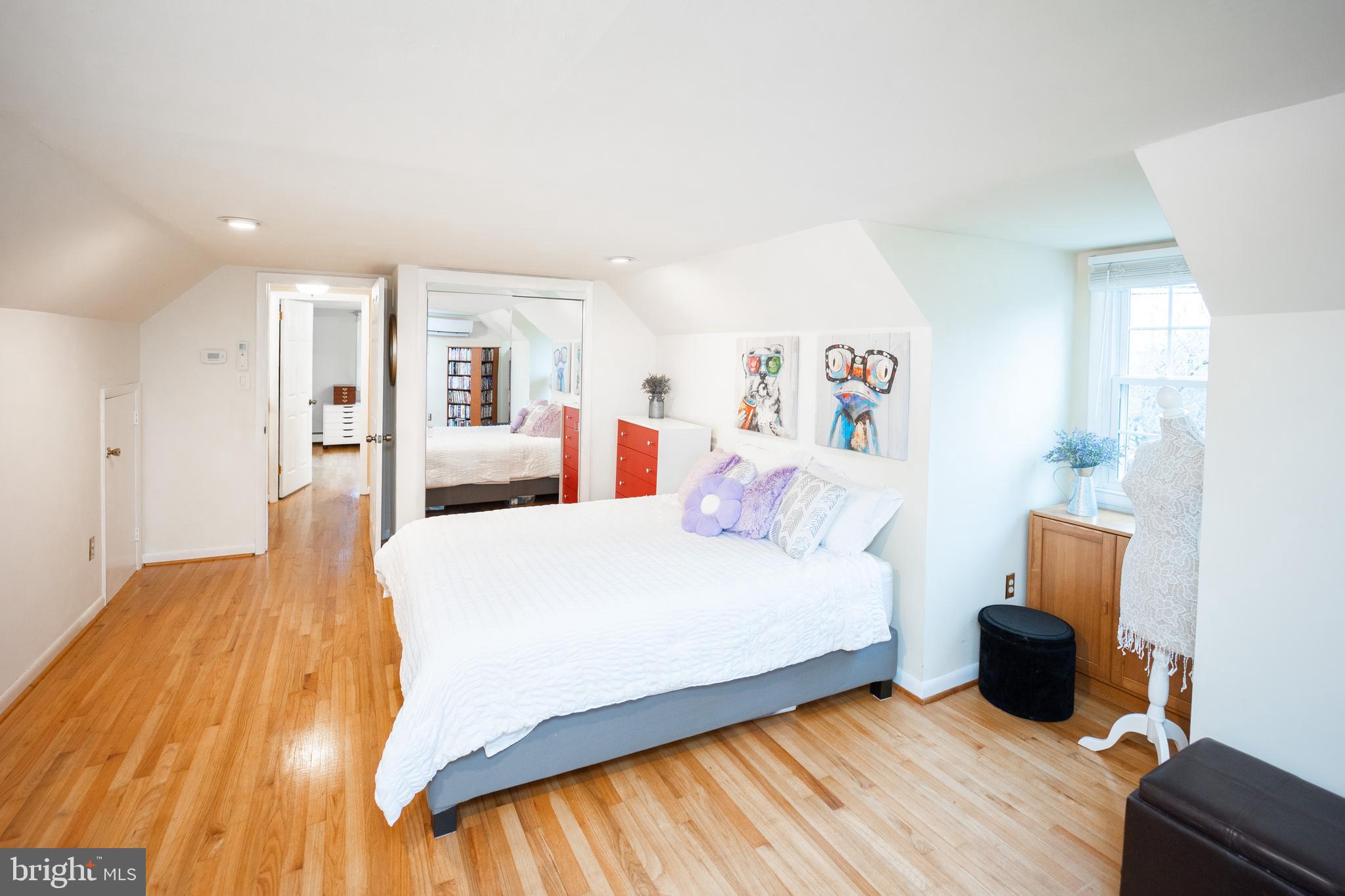 FONT HILL VILLAGE - Residential