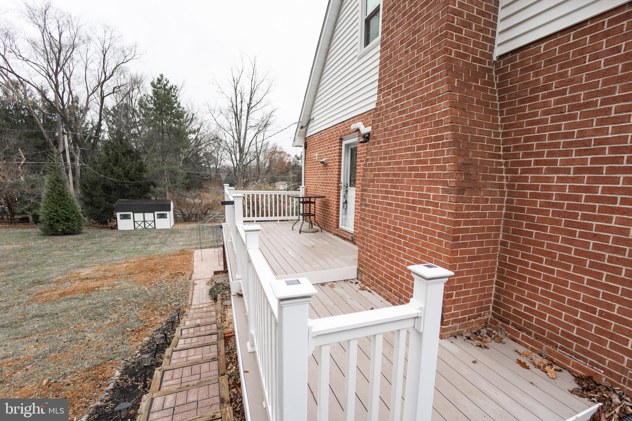 FONT HILL VILLAGE - Residential