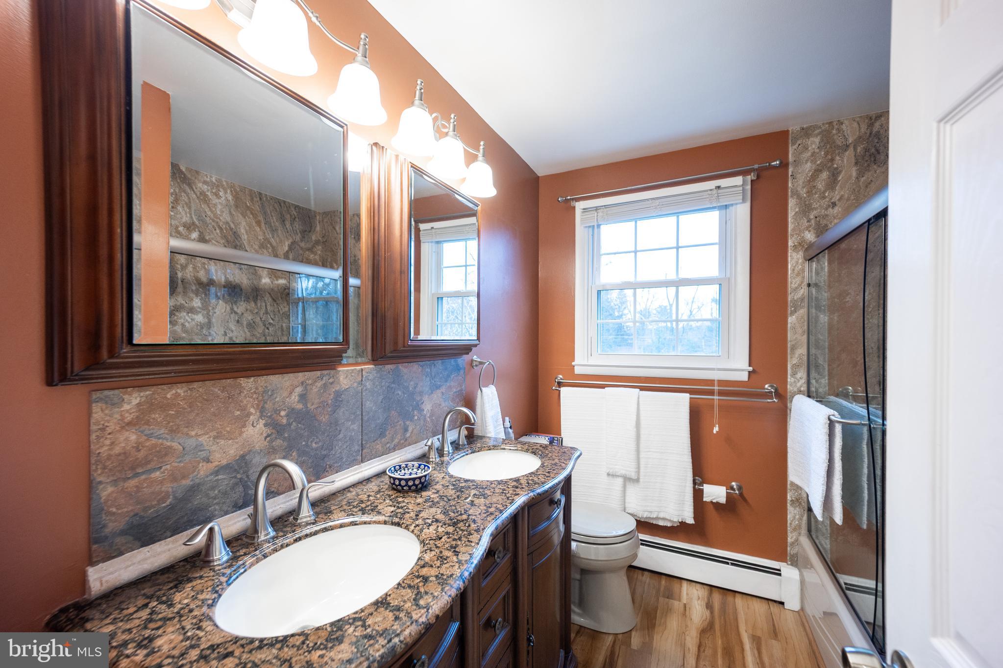 FONT HILL VILLAGE - Residential