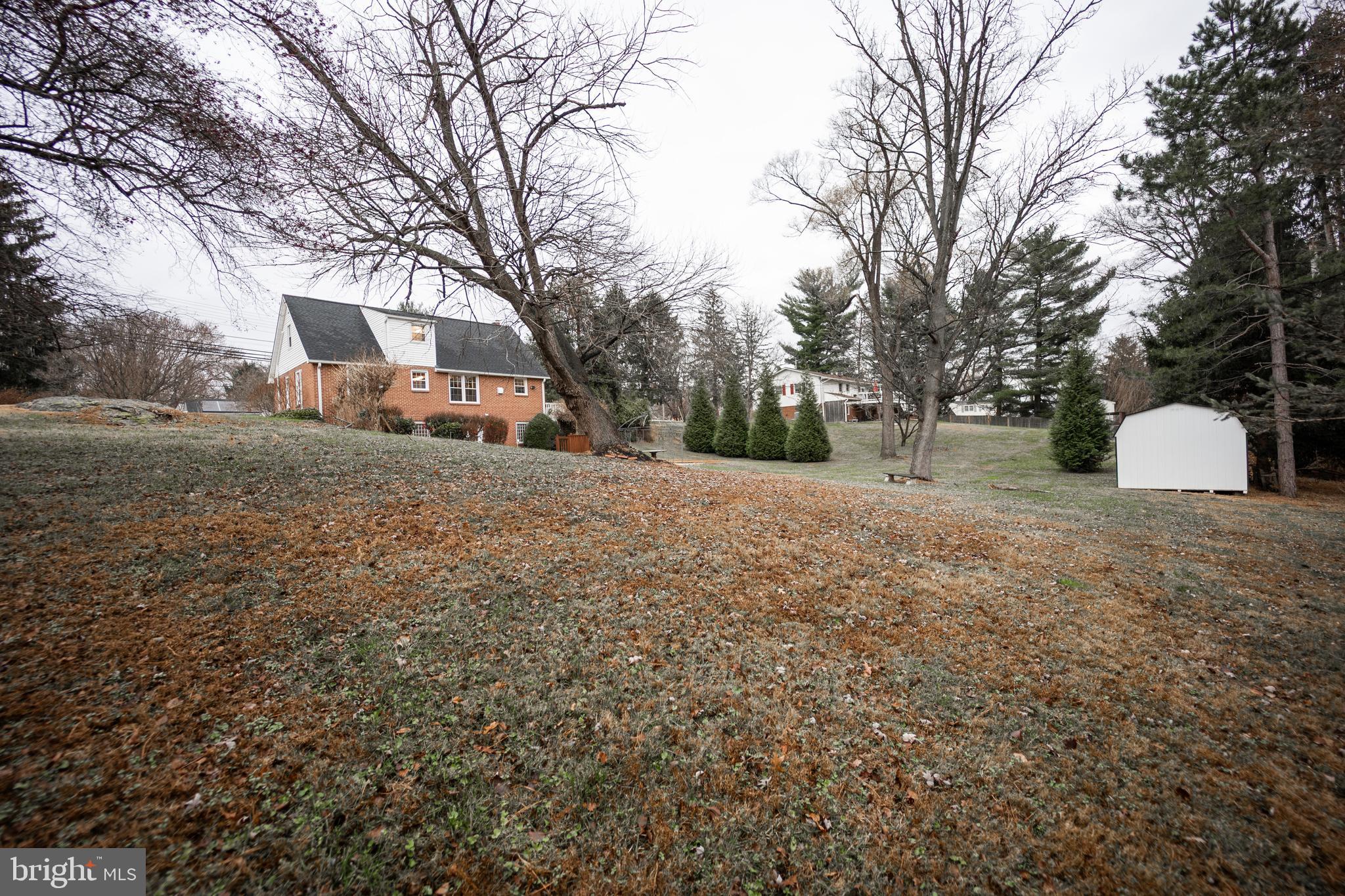 FONT HILL VILLAGE - Residential