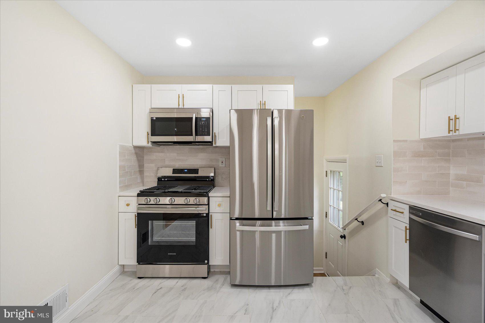 DEERFIELD - Residential