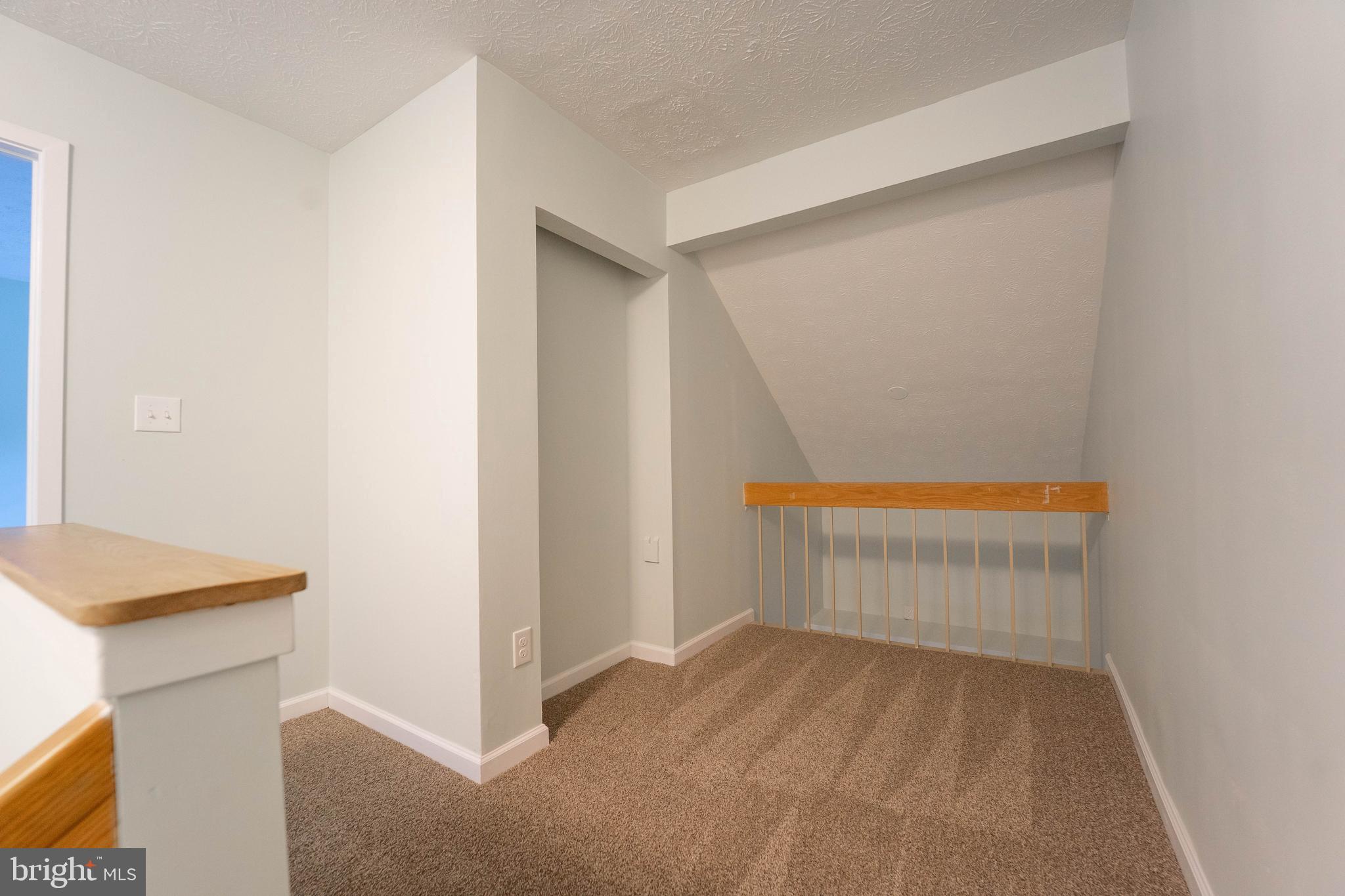 DICKINSON - Residential