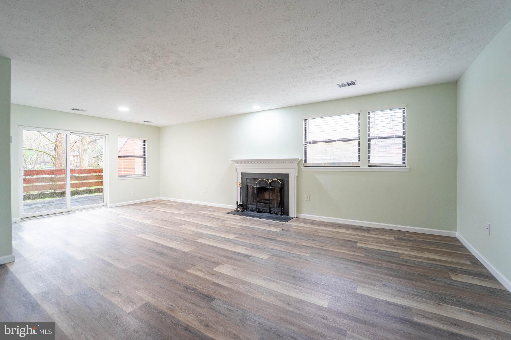 DICKINSON - Residential