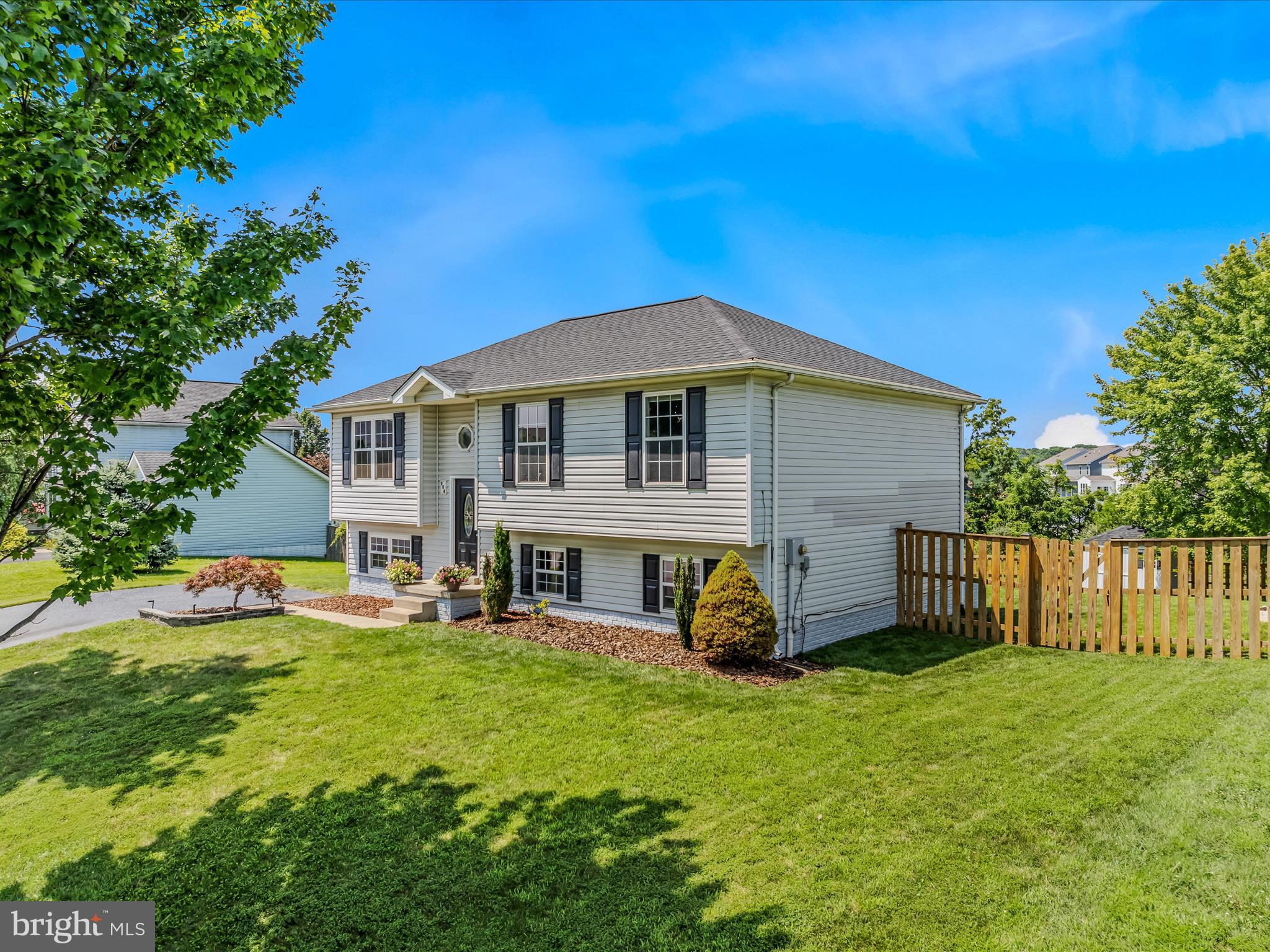 BRIAR RUN - Residential