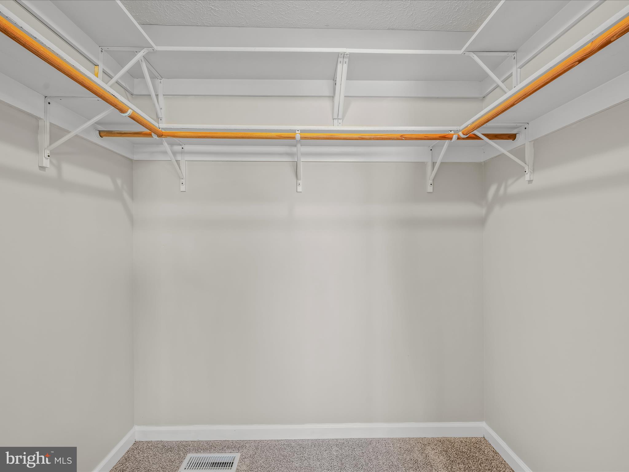 BRIAR RUN - Residential