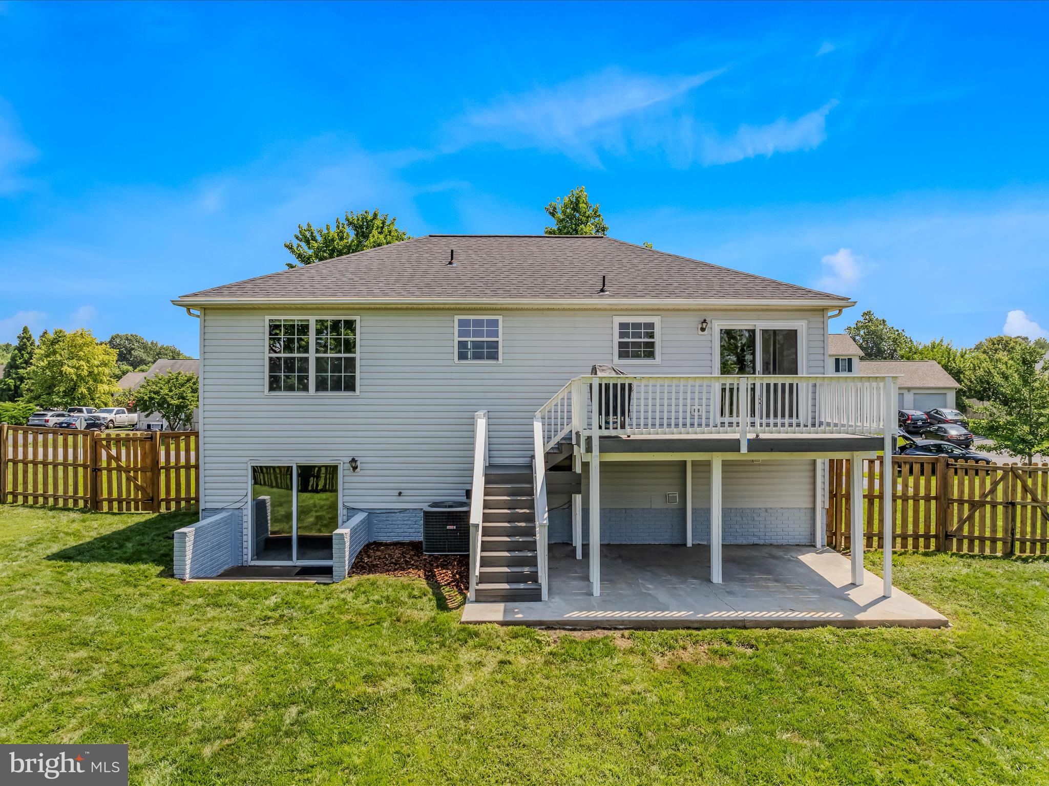 BRIAR RUN - Residential