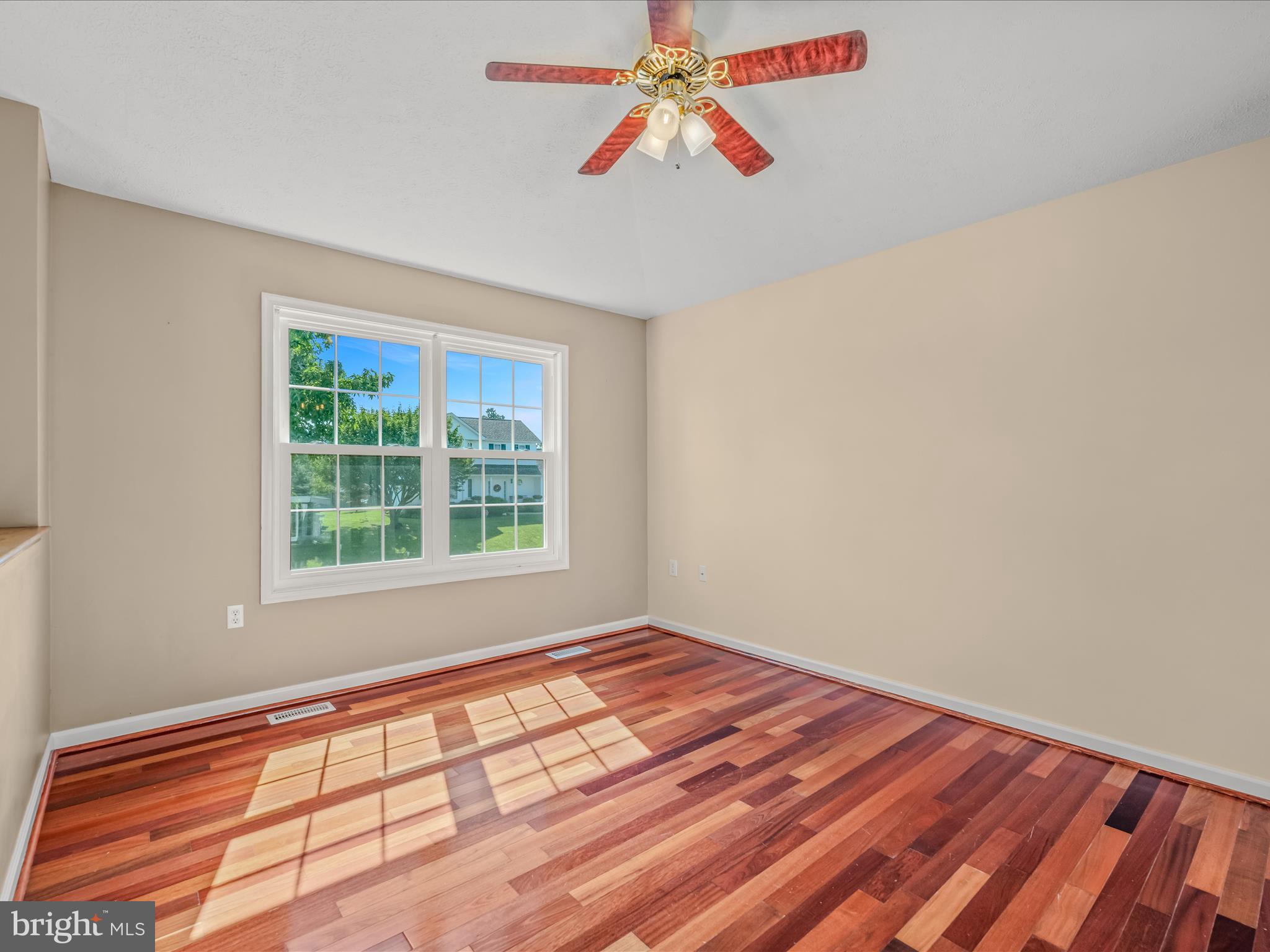 BRIAR RUN - Residential