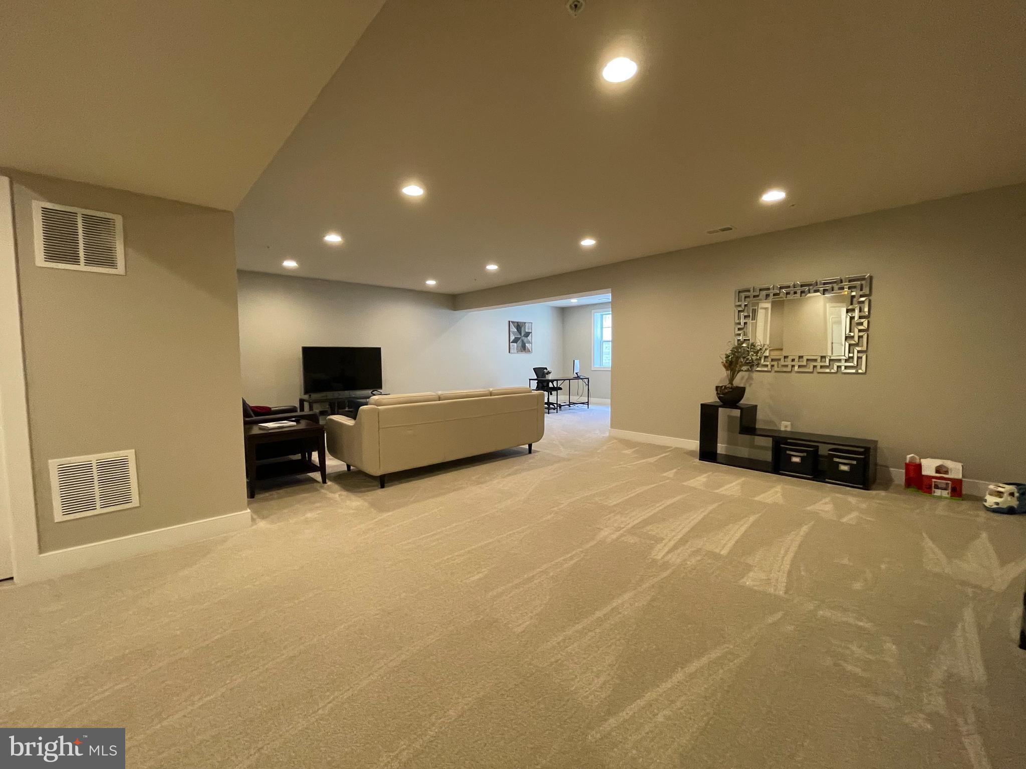 TWO RIVERS - Residential