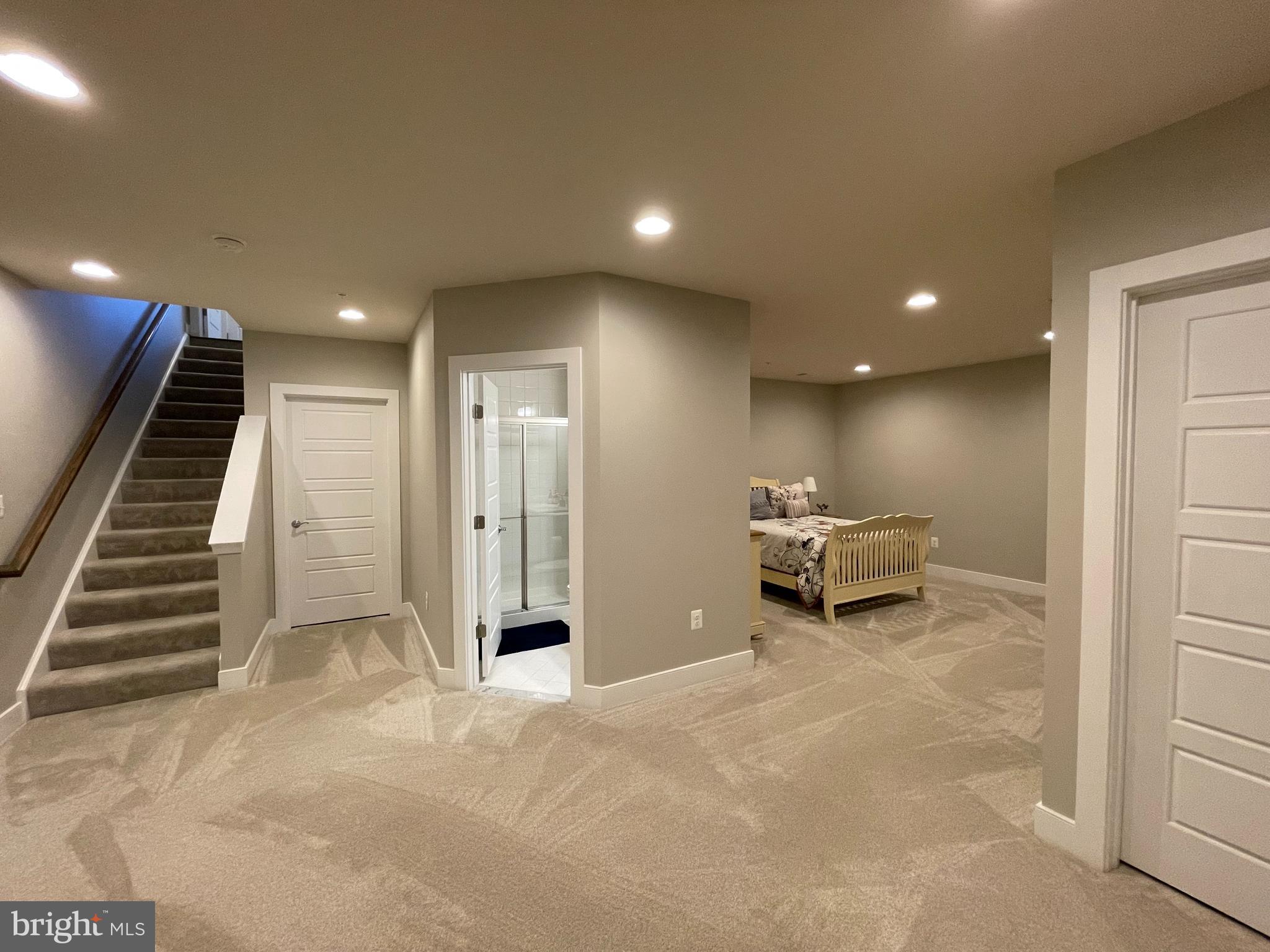 TWO RIVERS - Residential