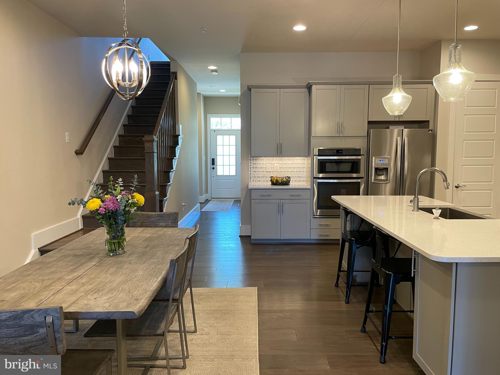 TWO RIVERS - Residential