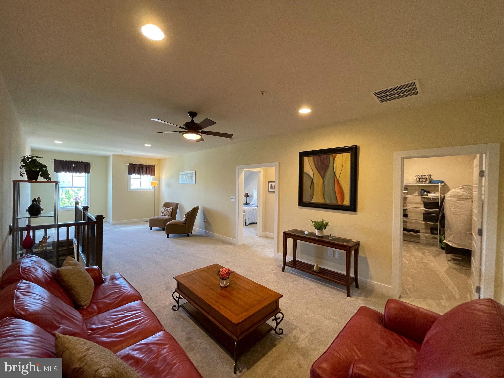 TWO RIVERS - Residential