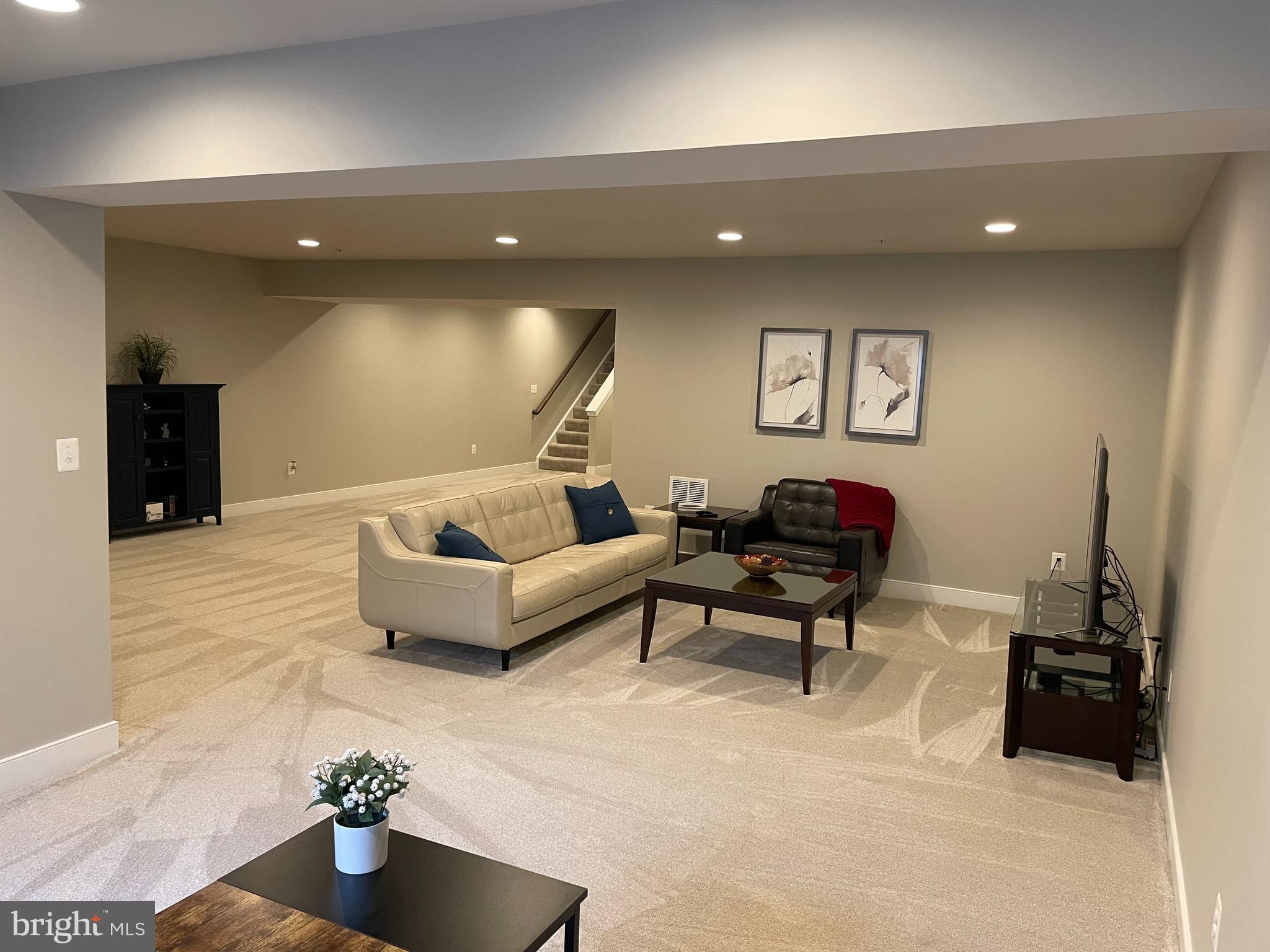 TWO RIVERS - Residential