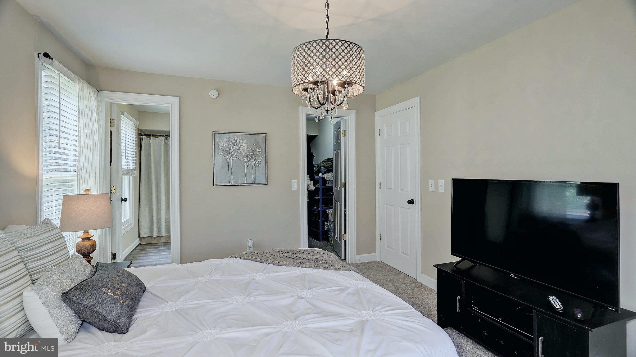 STRATFORD CONDOS - Residential