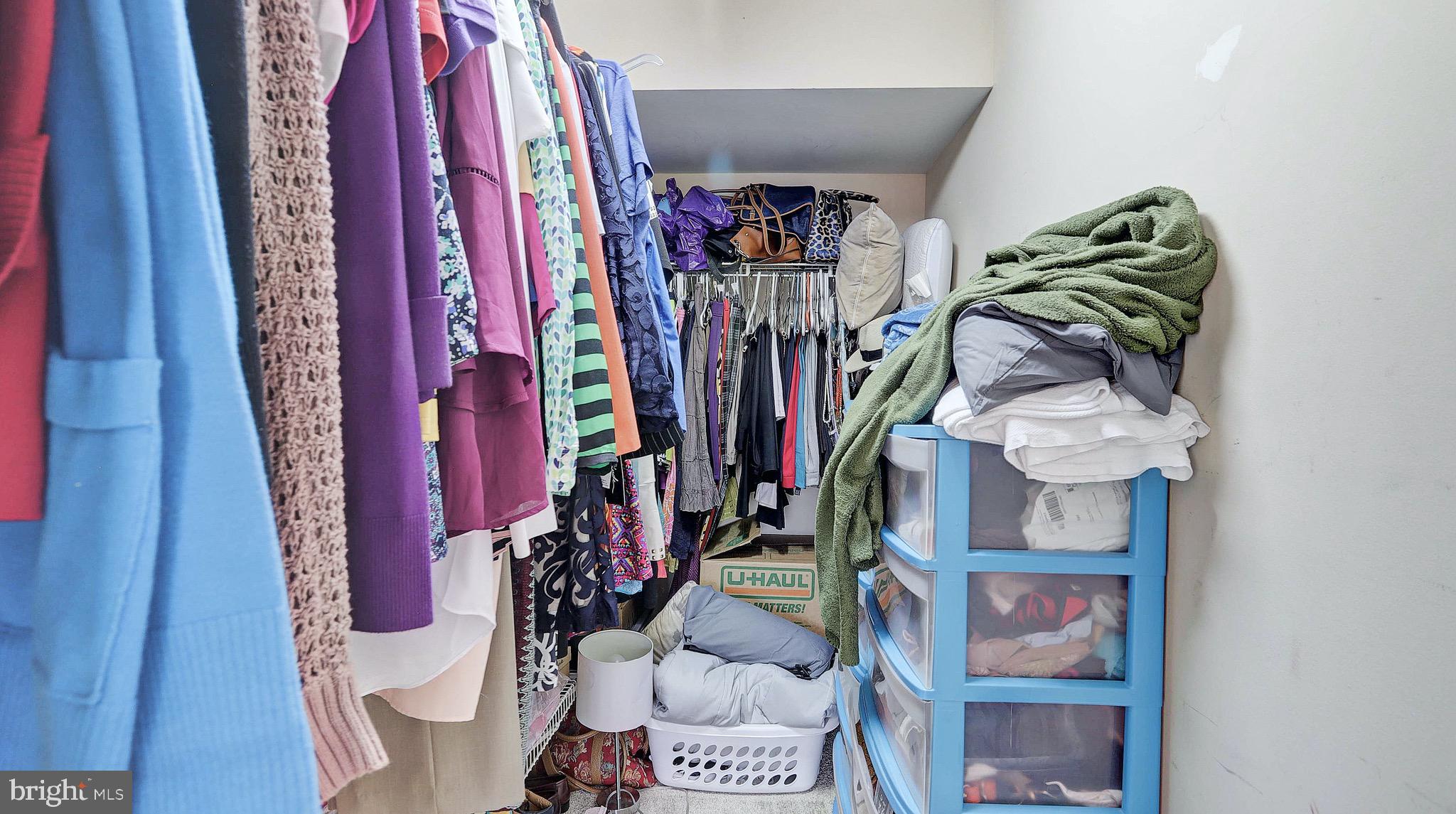 STRATFORD CONDOS - Residential