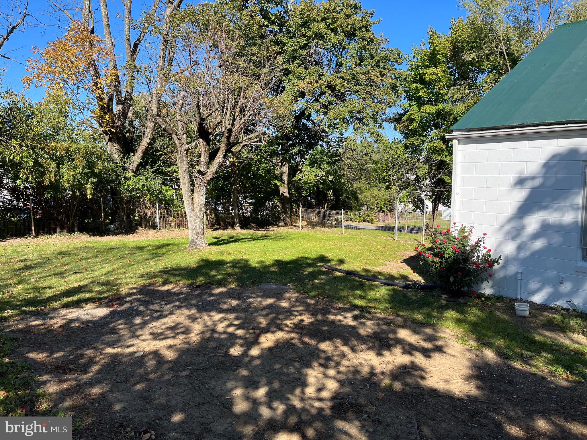 BERKELEY PLACE - Residential