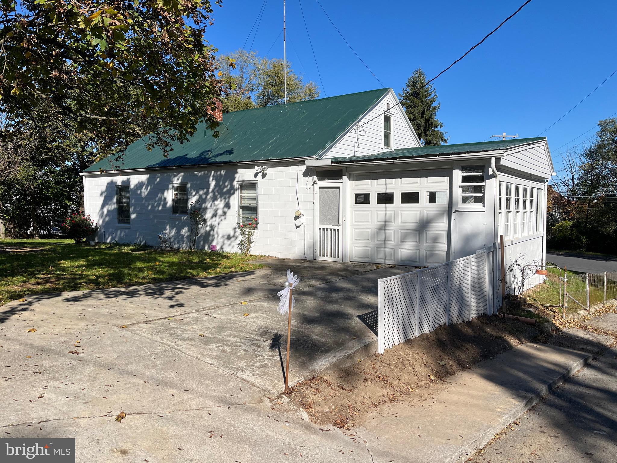 BERKELEY PLACE - Residential