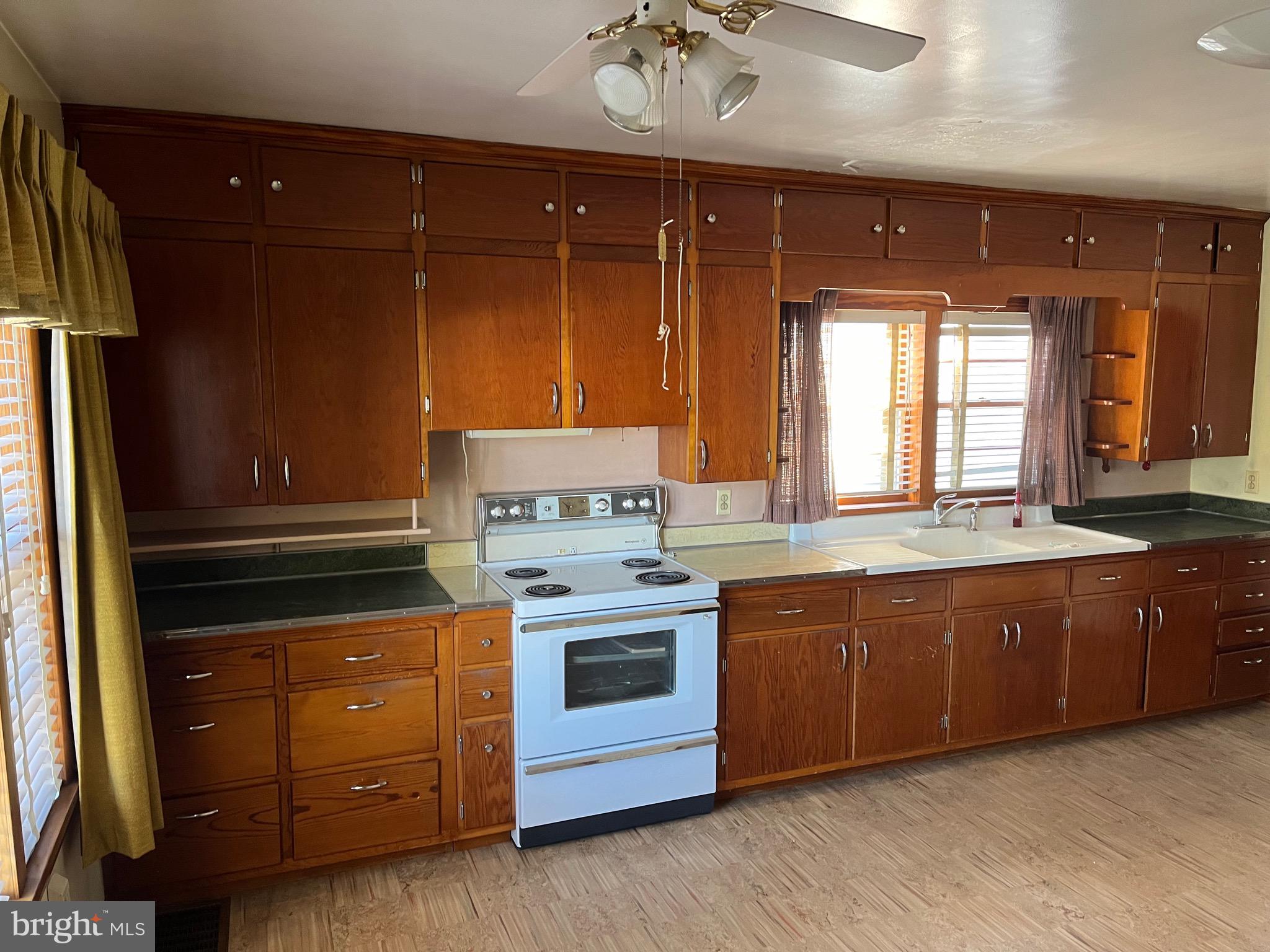 BERKELEY PLACE - Residential