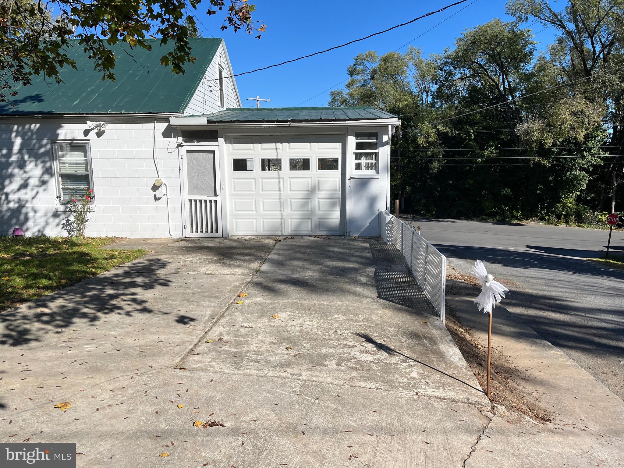 BERKELEY PLACE - Residential
