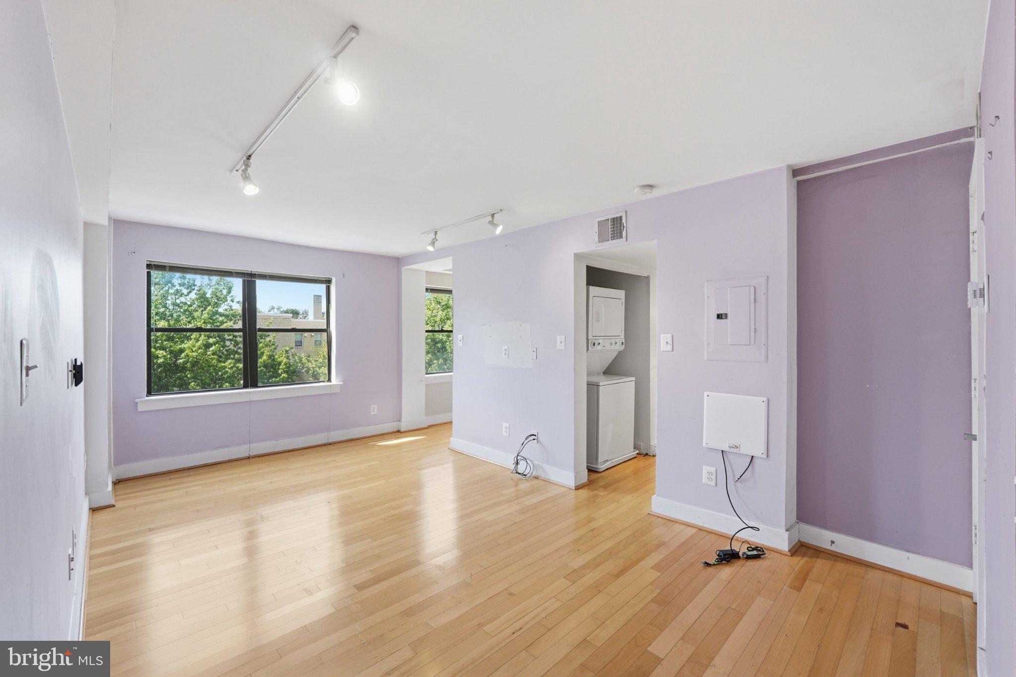 212 OAKWOOD STREET SE 315