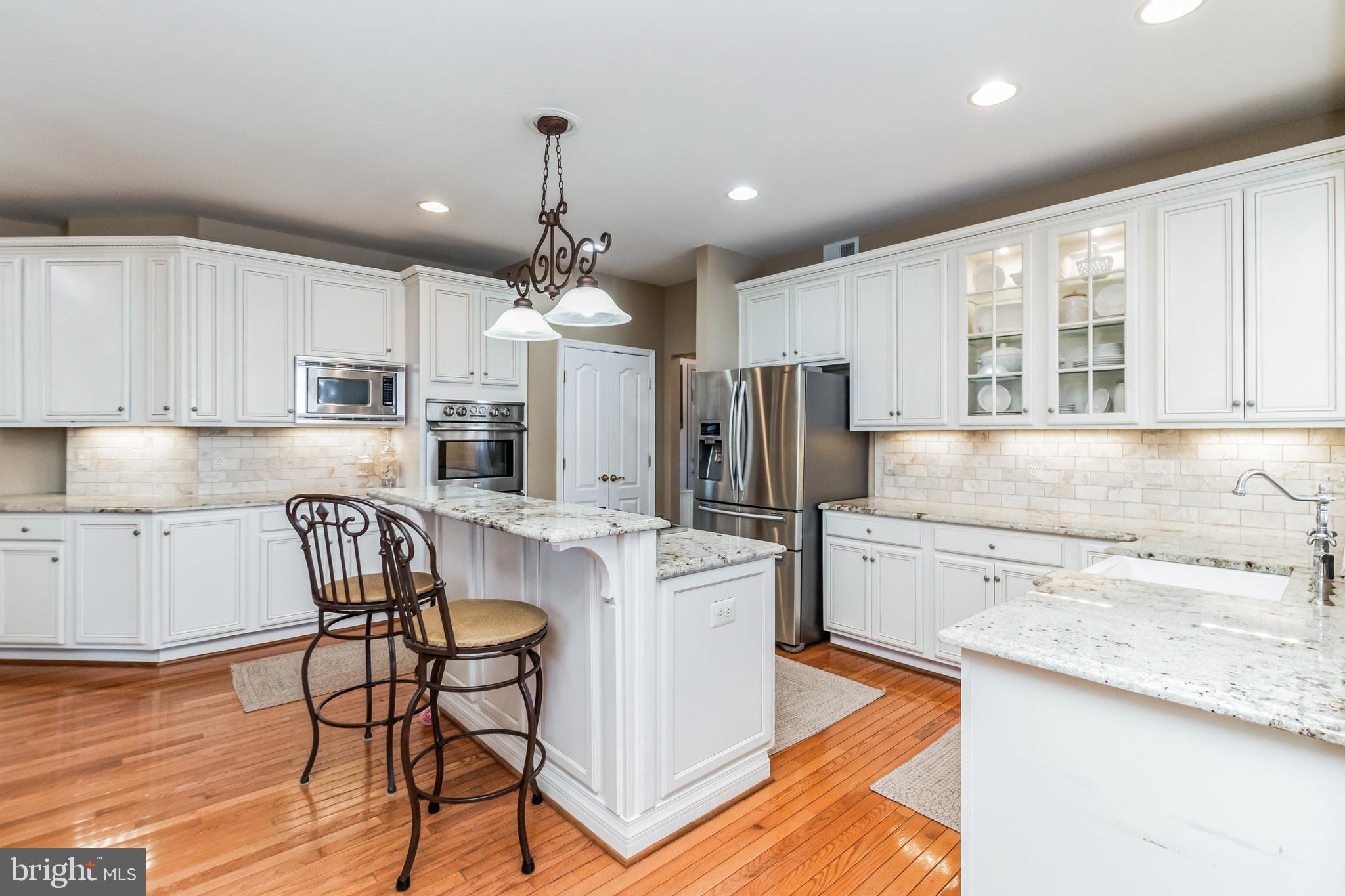 BELMONT BLUFF - Residential