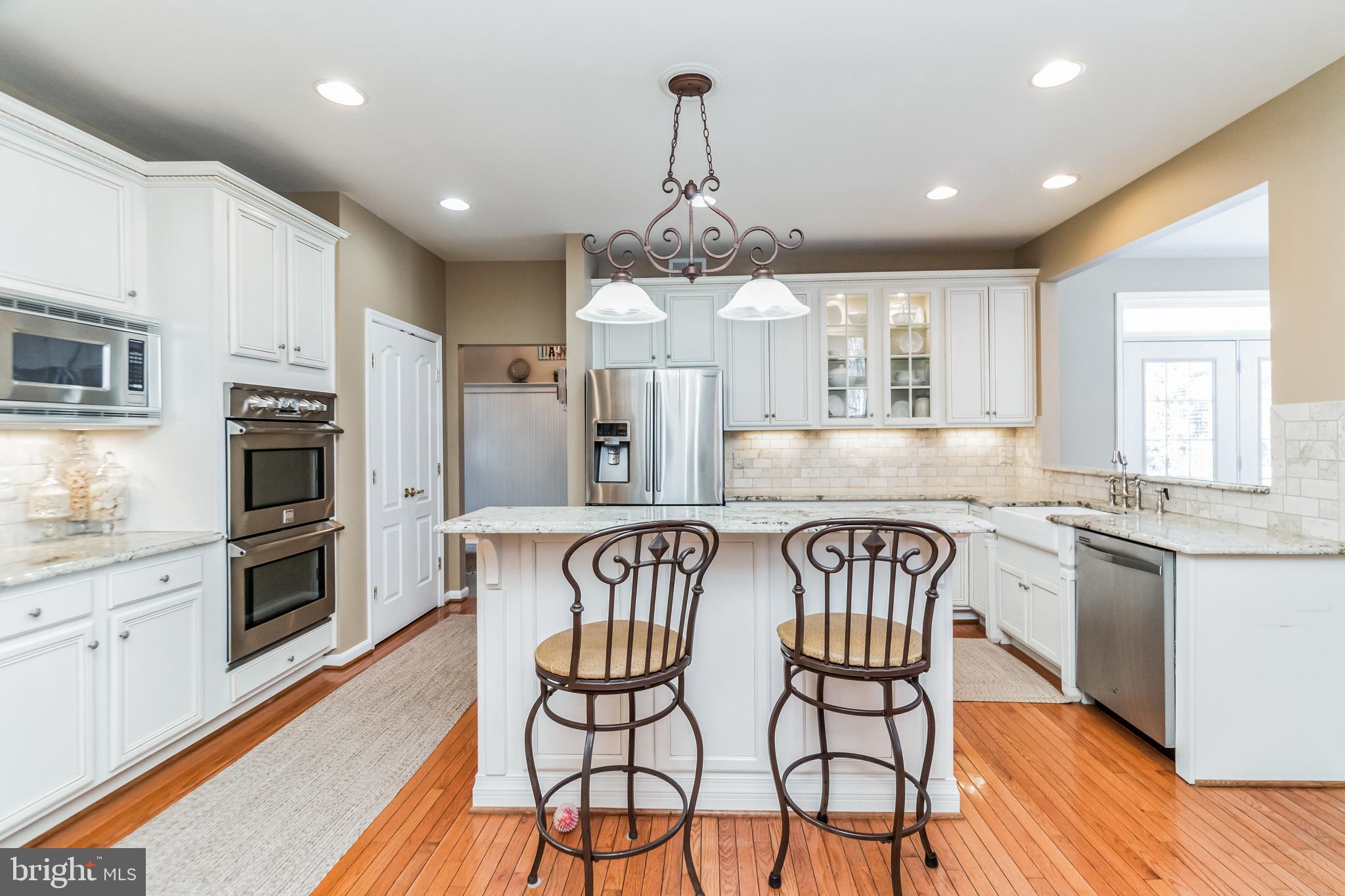 BELMONT BLUFF - Residential