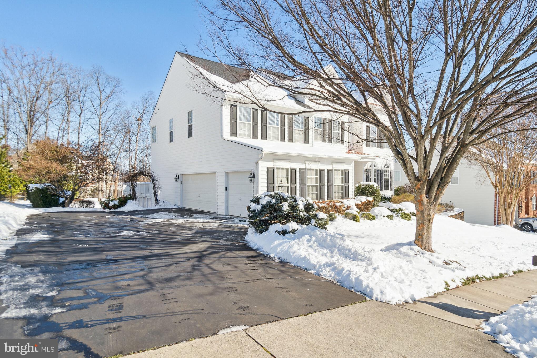 BELMONT BLUFF - Residential