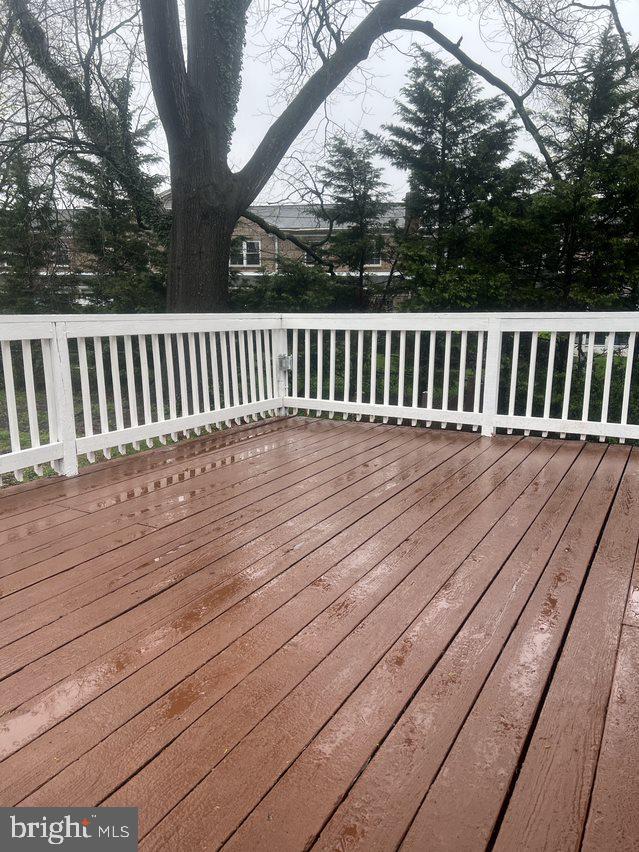 LAKECREST - Residential Lease