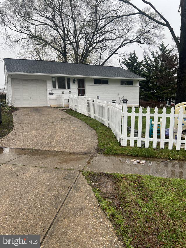 LAKECREST - Residential Lease