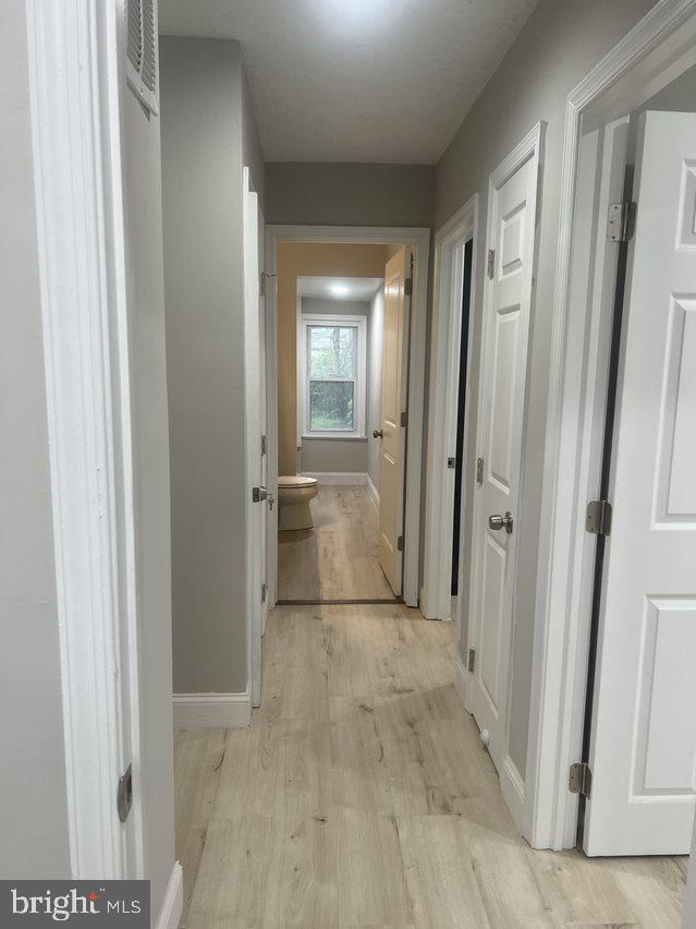 LAKECREST - Residential Lease