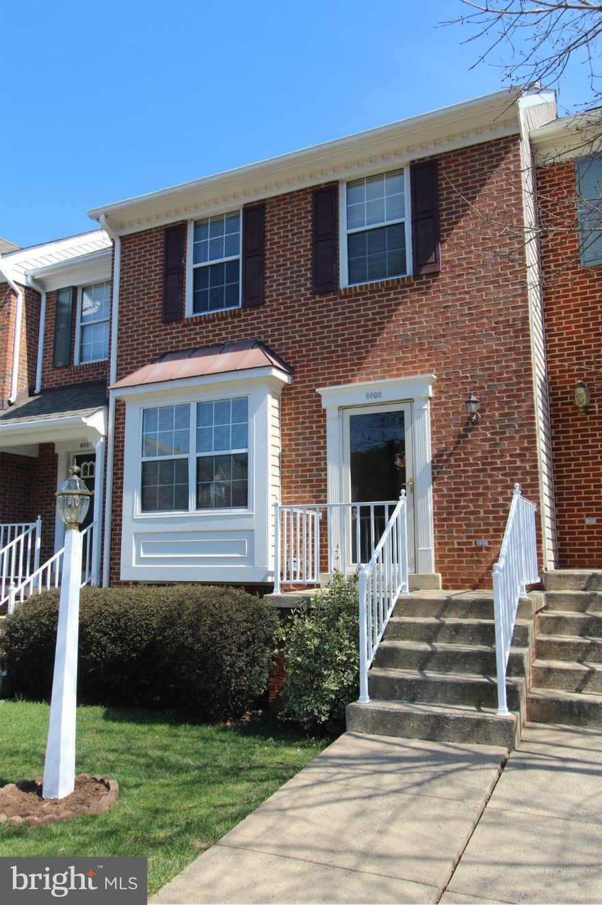 Affordable townhome in quiet neighborhood near Old Town Manassas and minutes from Liberia.  3 levels with basement rec room and storage, 3 bdrms, eat-in kitchen.  Priced attractively to sell quickly.  Make this into your personal decorated home and enjoy the community and great suburban living.