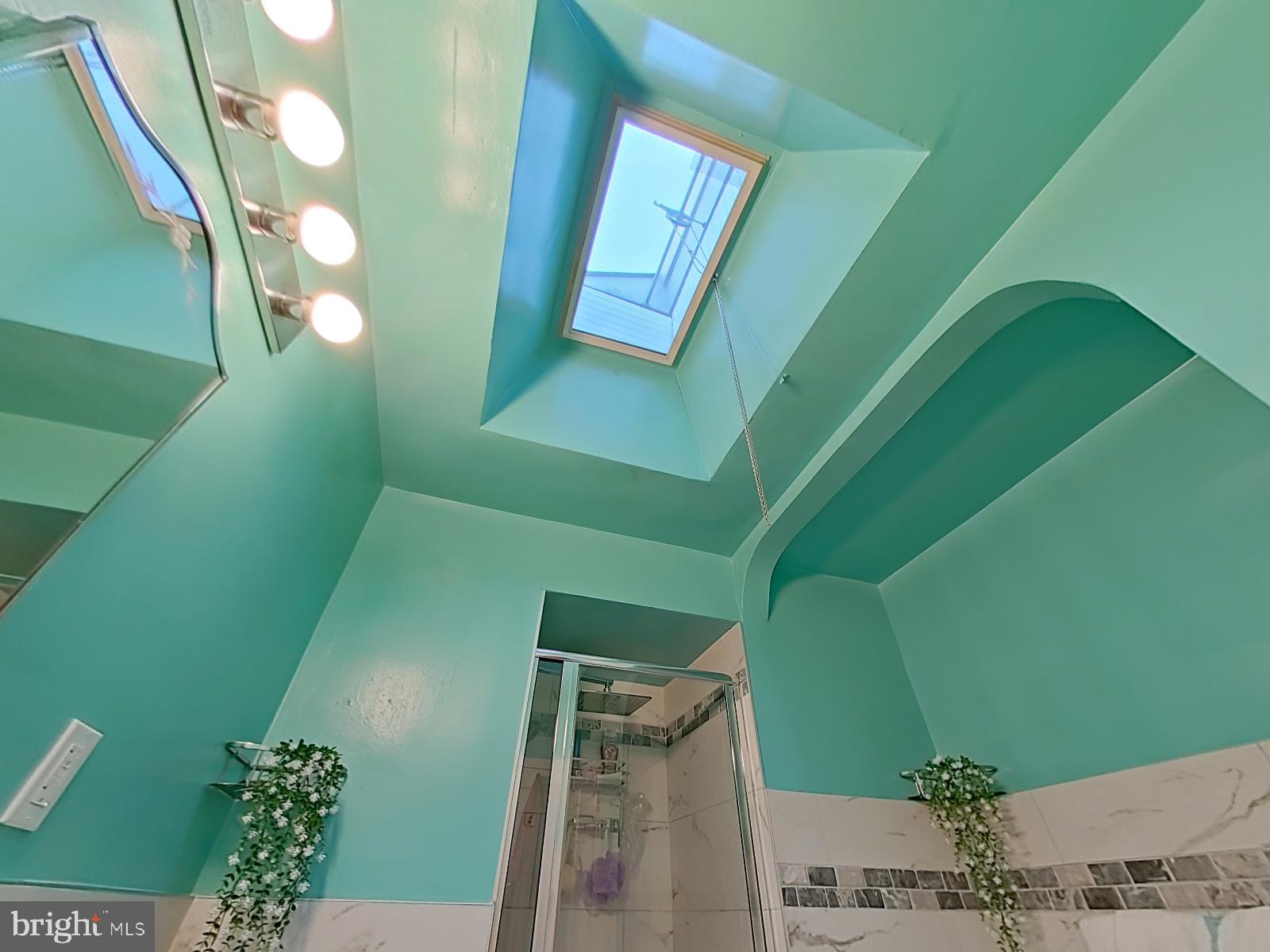 WEST OAK LANE - Residential