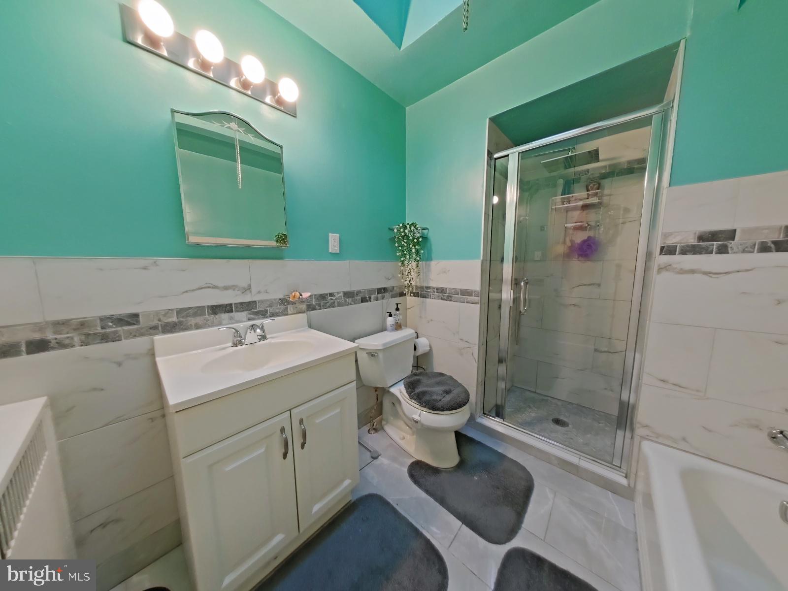 WEST OAK LANE - Residential