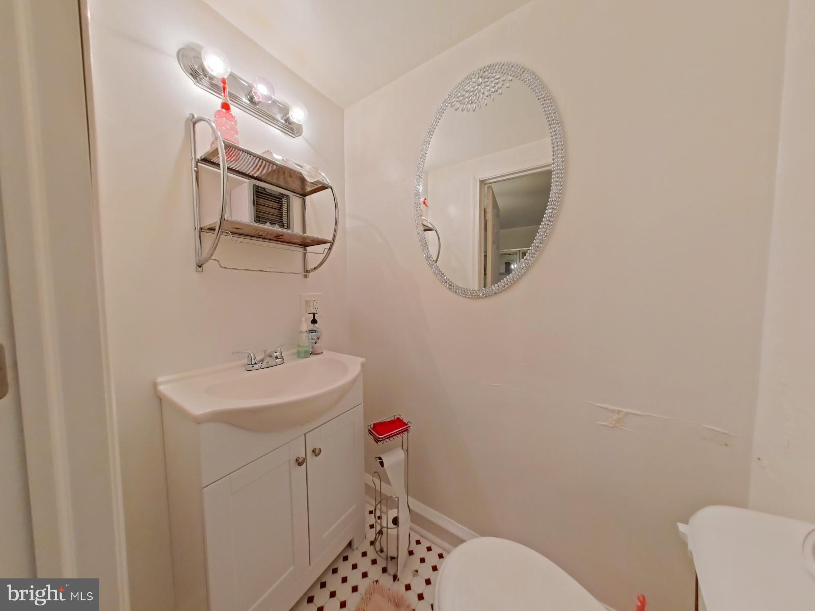 WEST OAK LANE - Residential