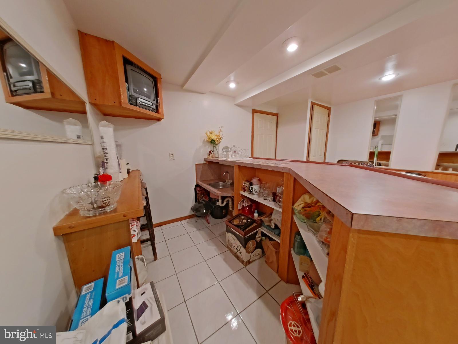 WEST OAK LANE - Residential