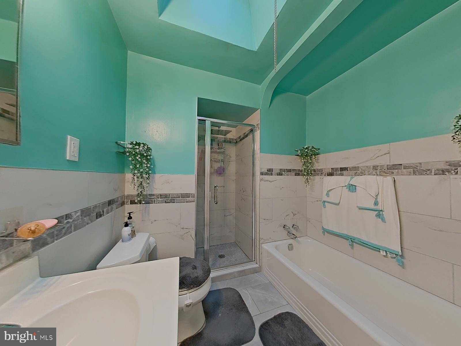 WEST OAK LANE - Residential