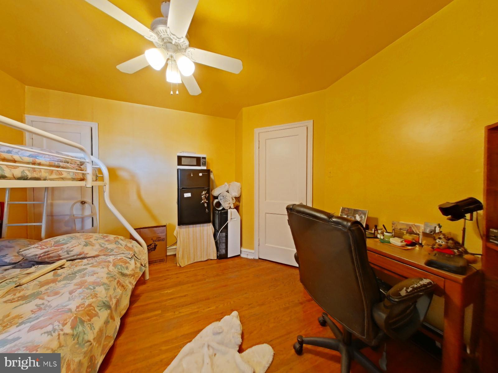 WEST OAK LANE - Residential