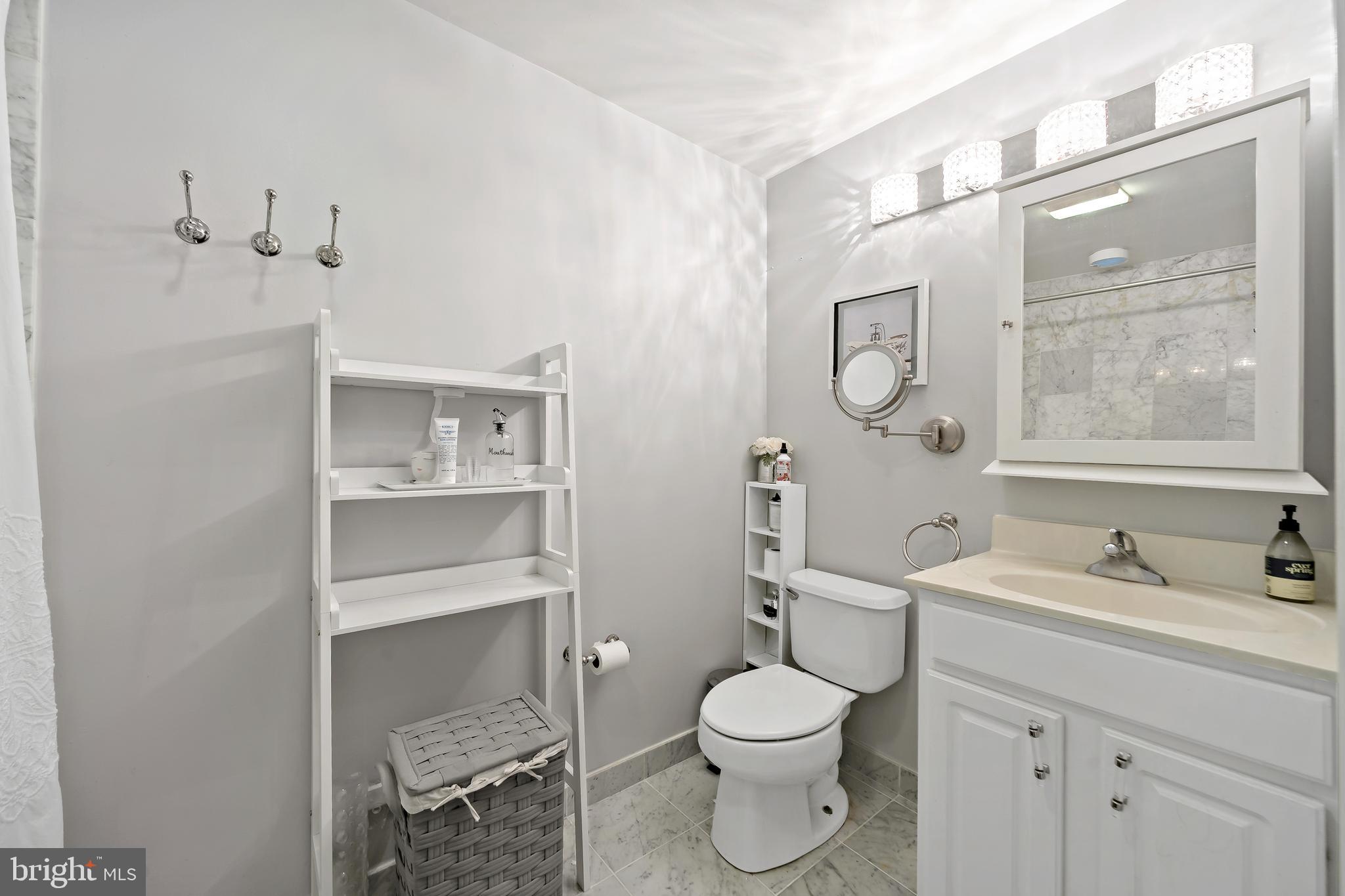CENTER CITY - Residential