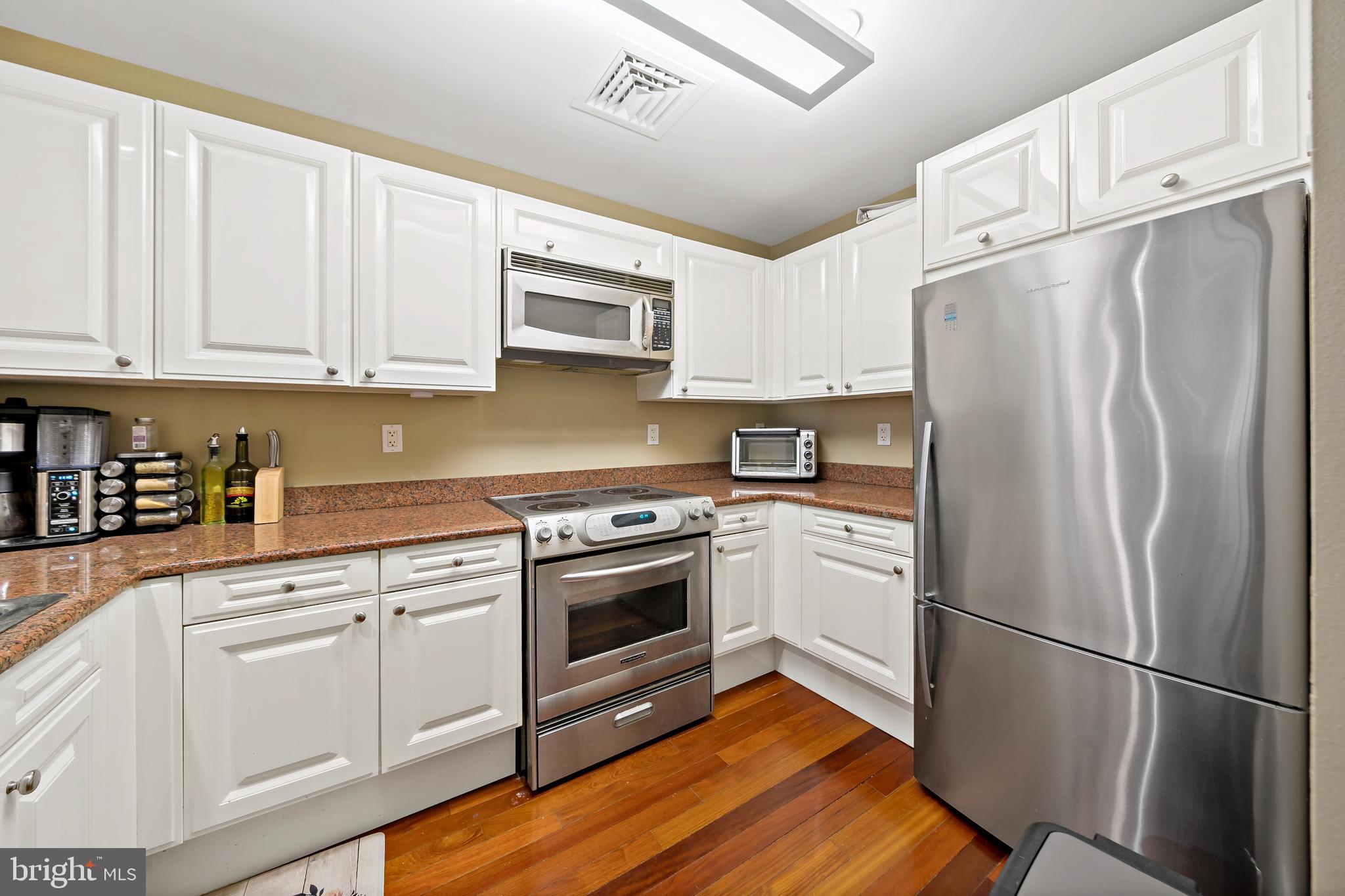 CENTER CITY - Residential