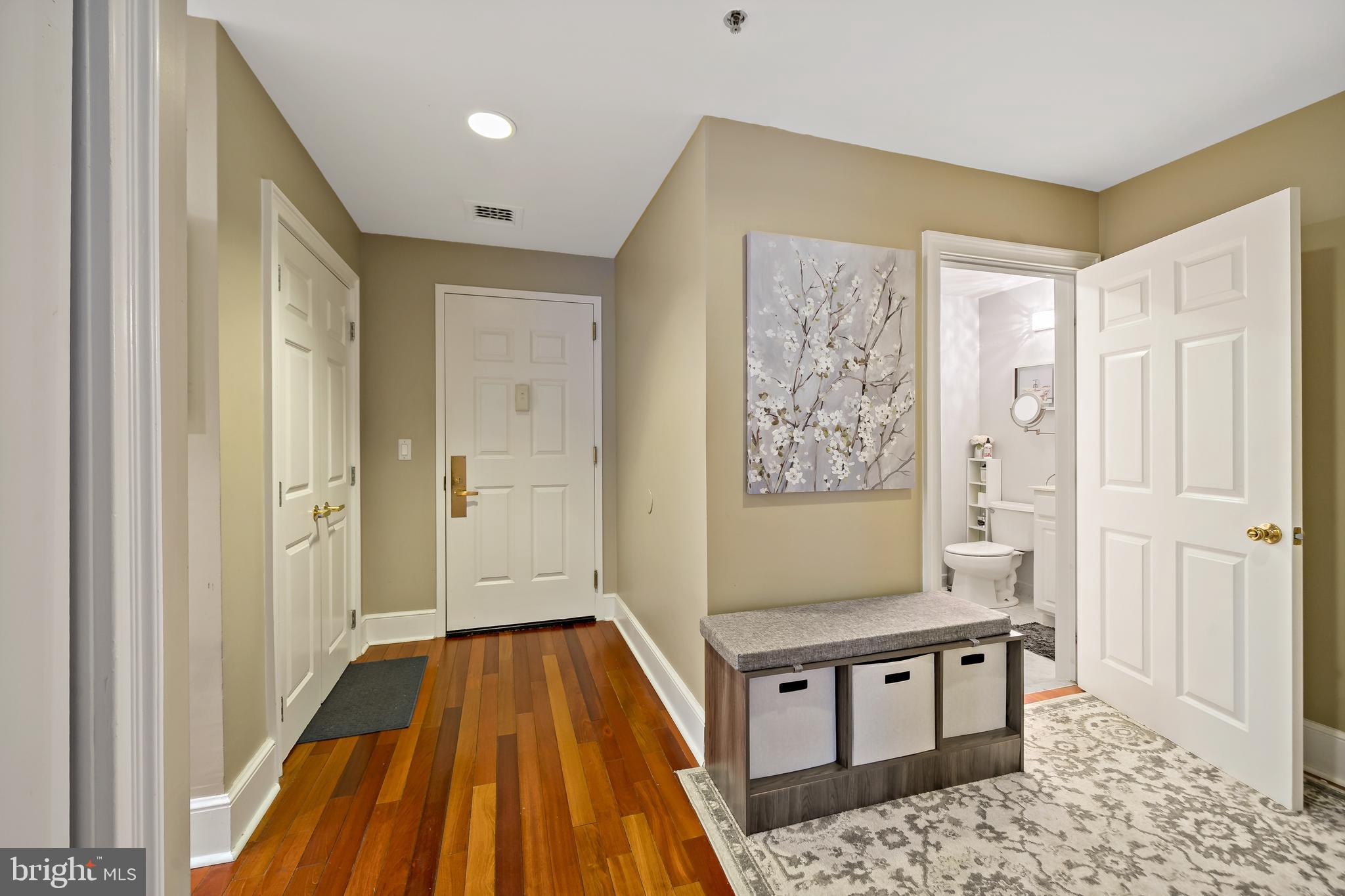 CENTER CITY - Residential