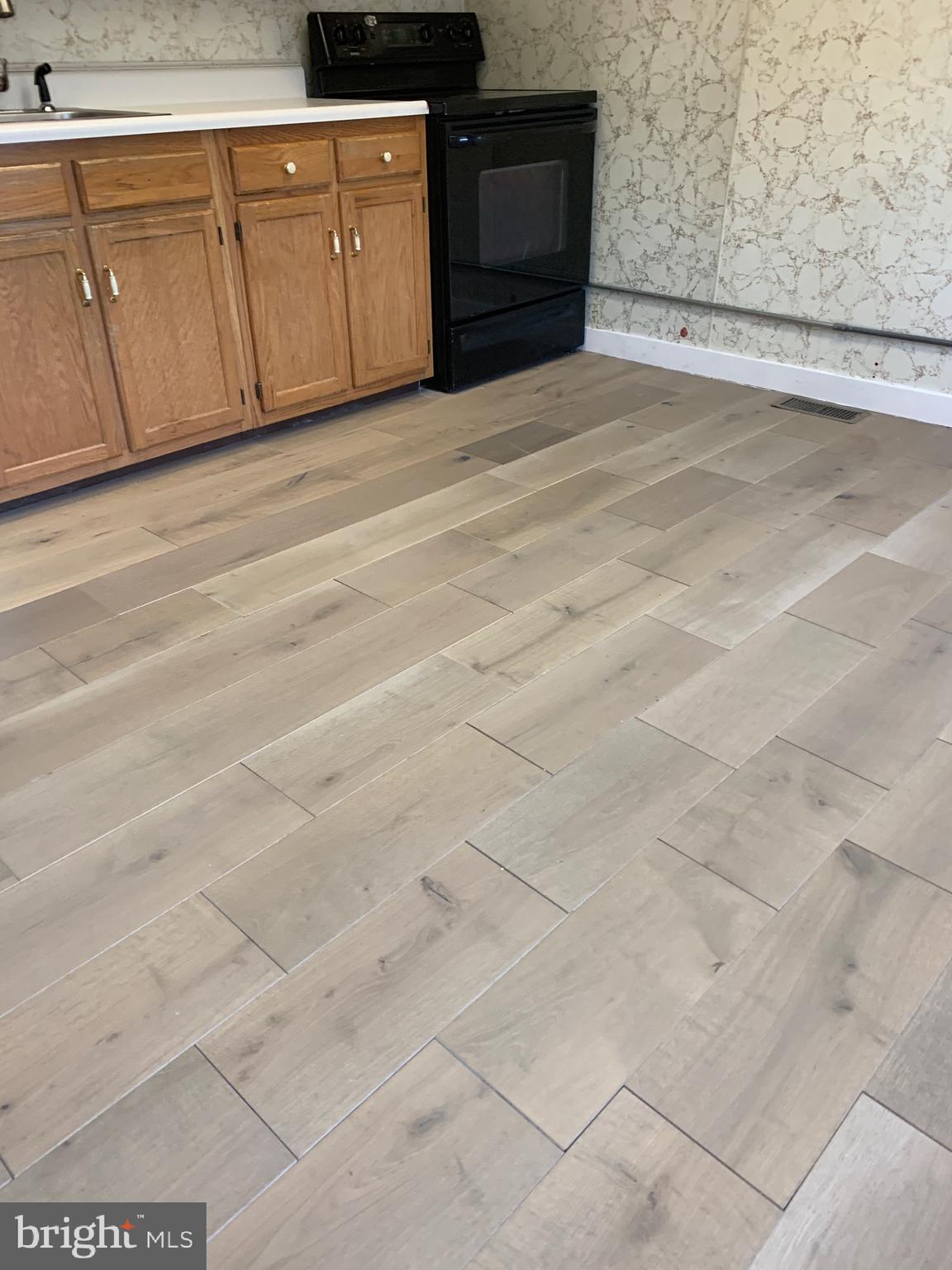 WALTHERSON - Residential Lease