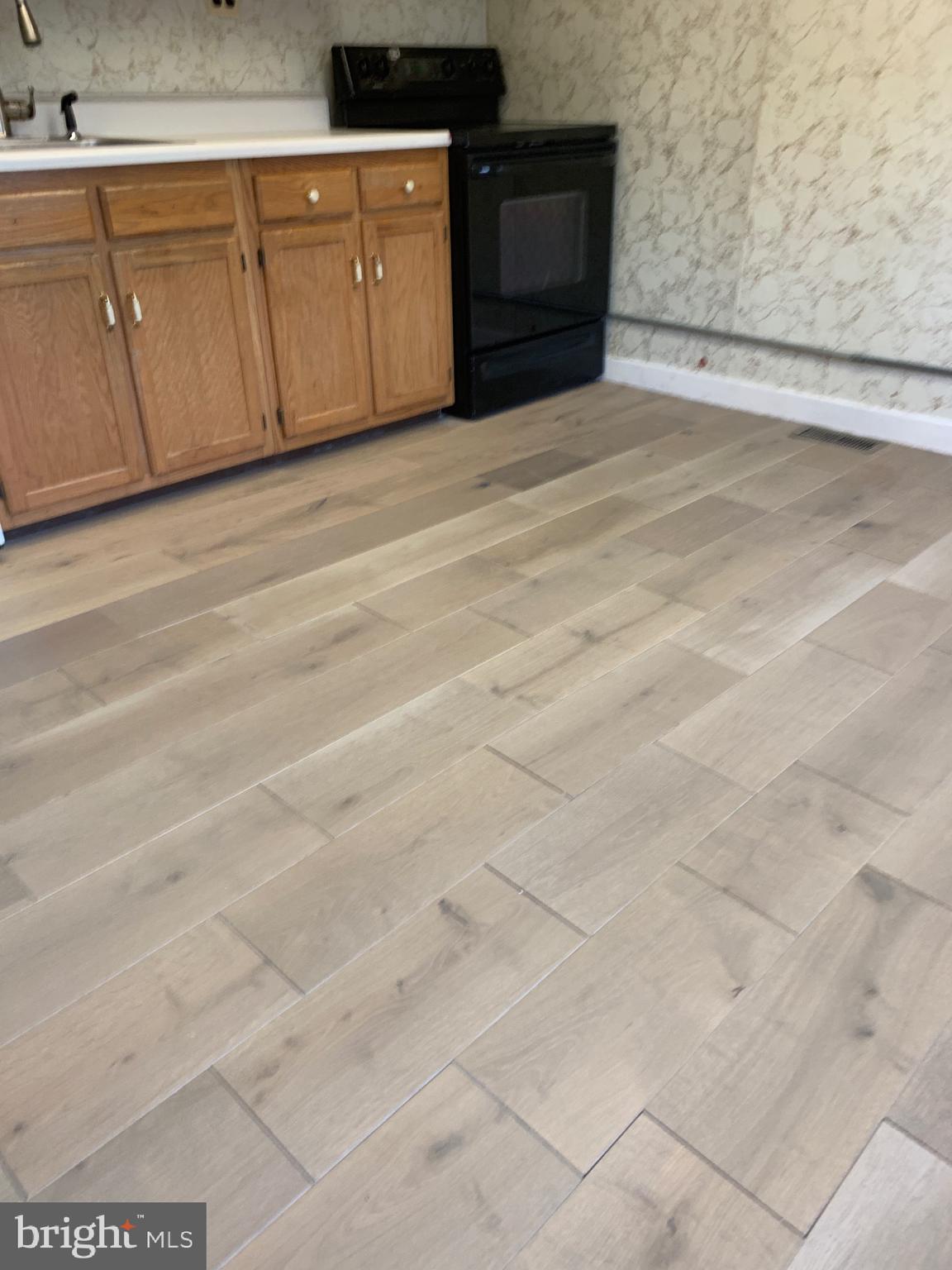 WALTHERSON - Residential Lease