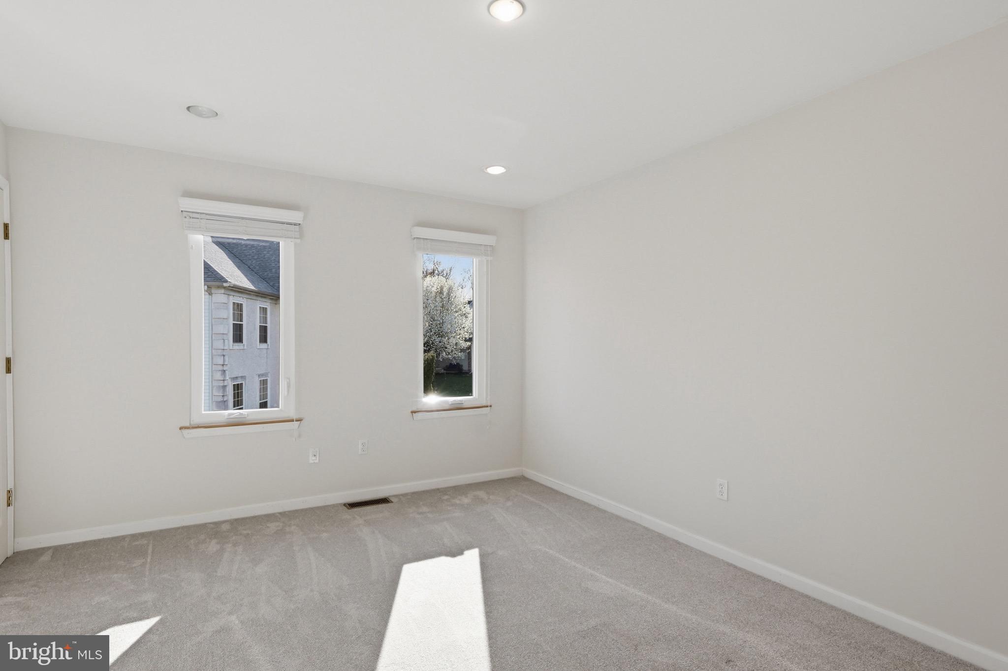 HICKORY RIDGE - Residential