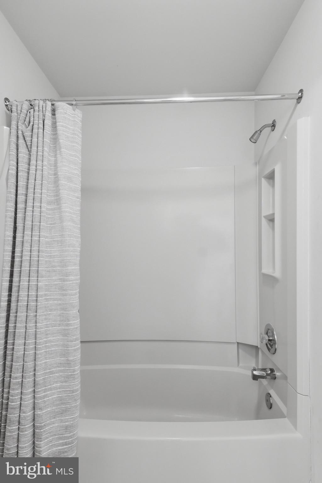 HICKORY RIDGE - Residential