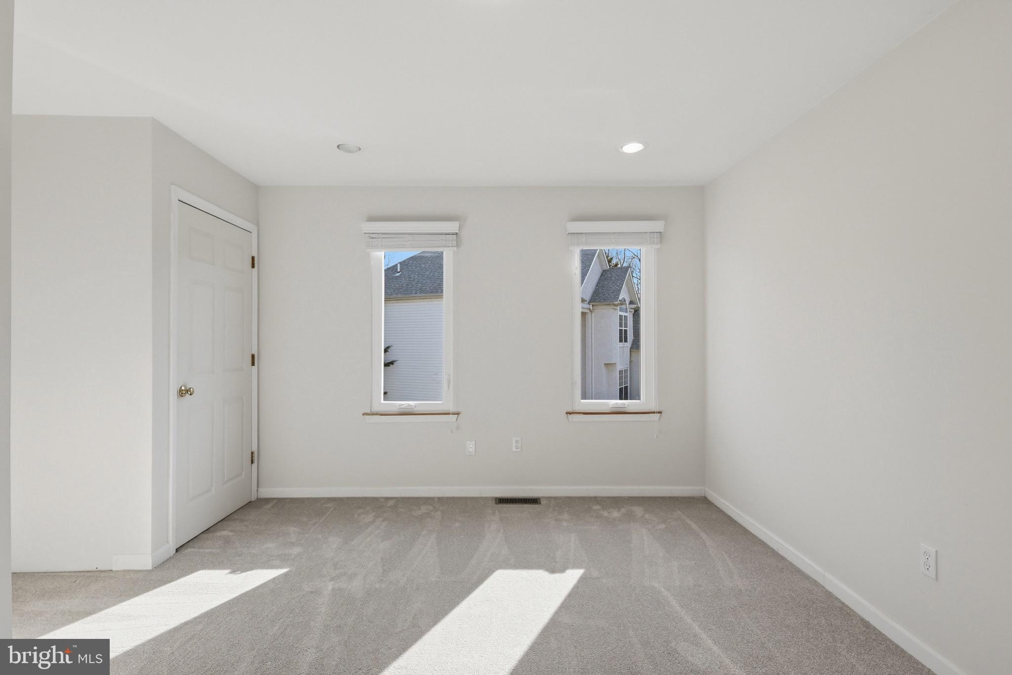 HICKORY RIDGE - Residential