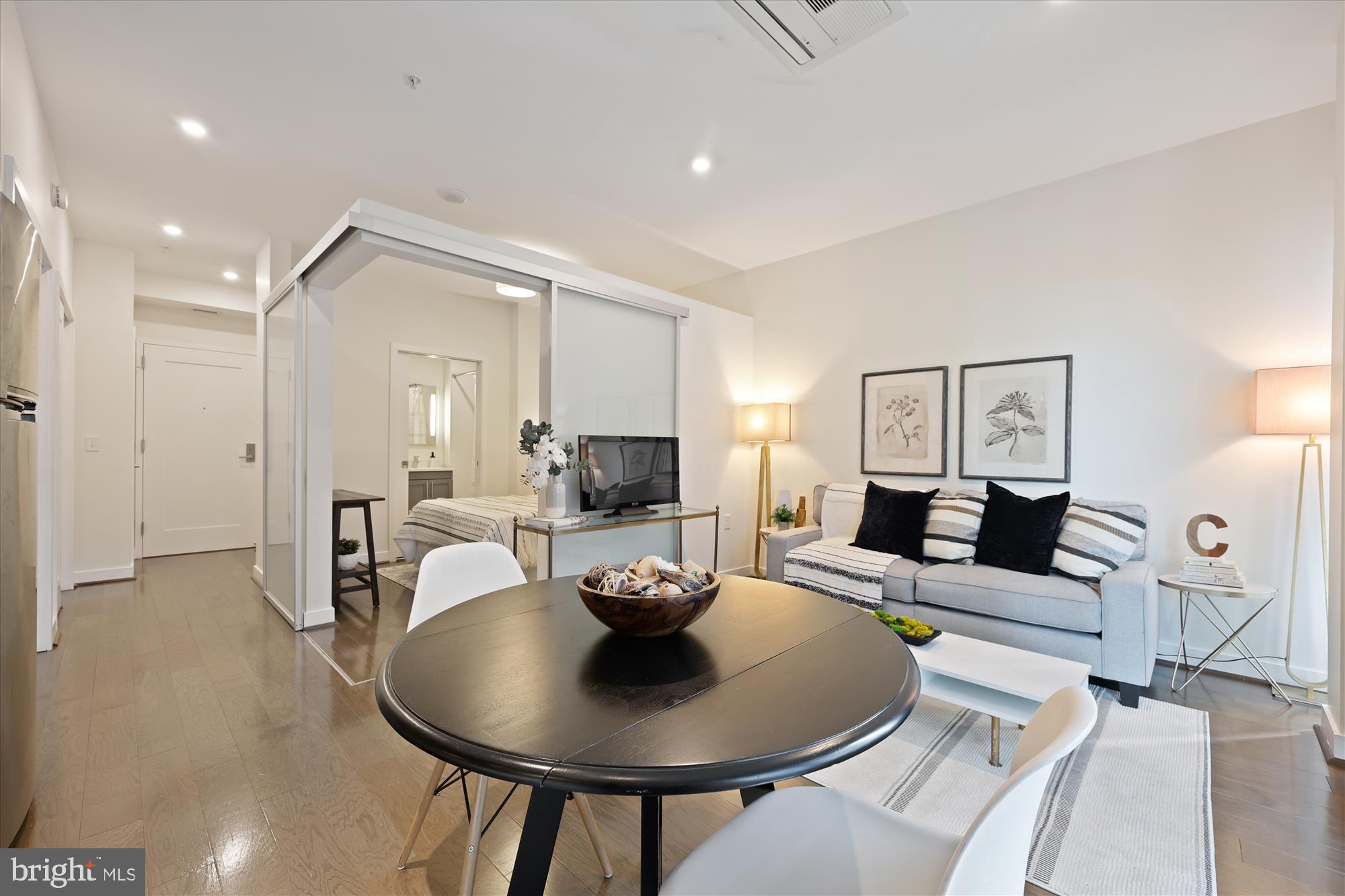 DOWNTOWN SILVER SPRING - Residential