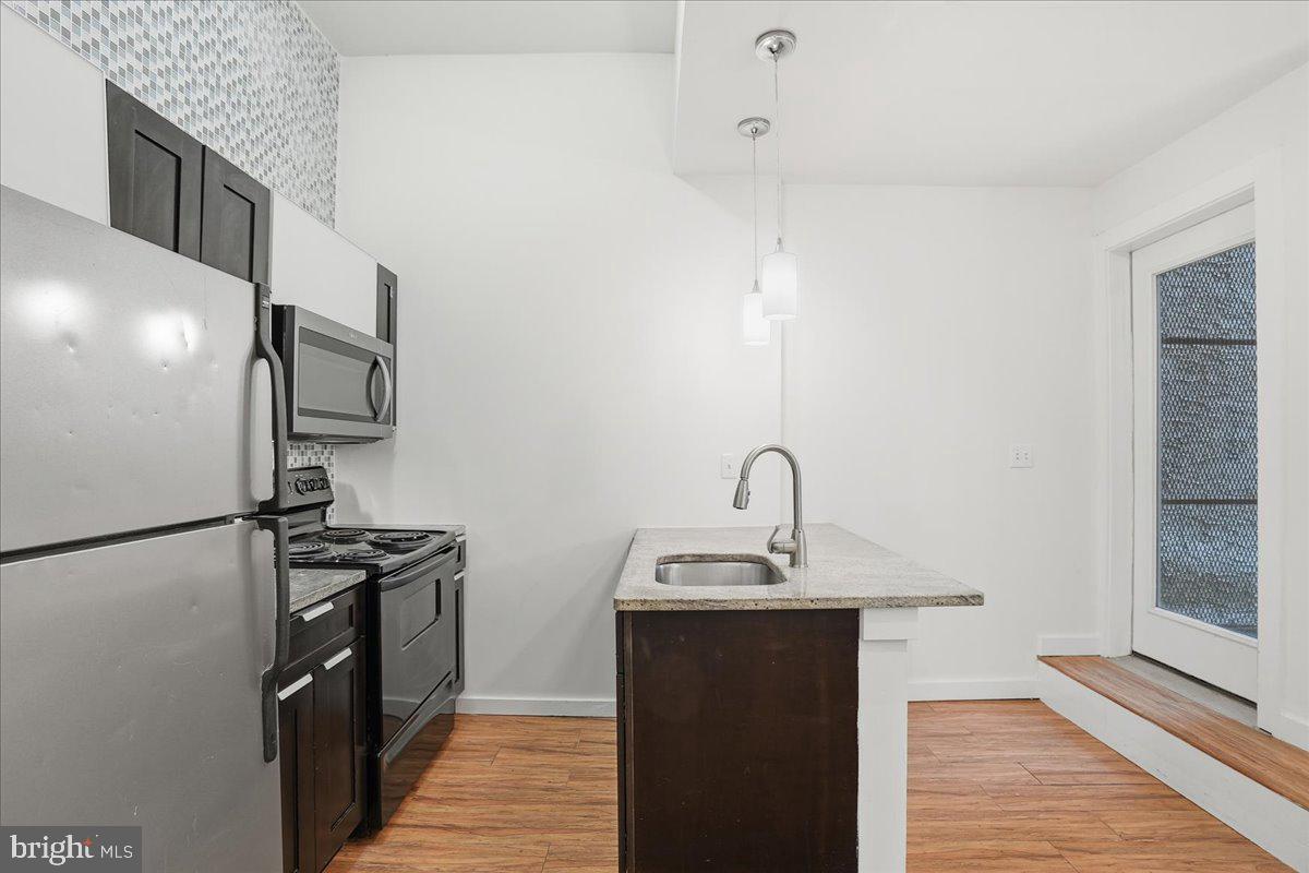 YORKTOWN - Residential Income