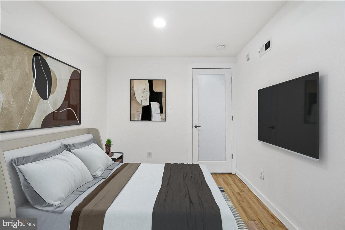 YORKTOWN - Residential Income