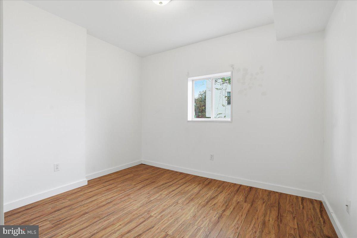 YORKTOWN - Residential Income