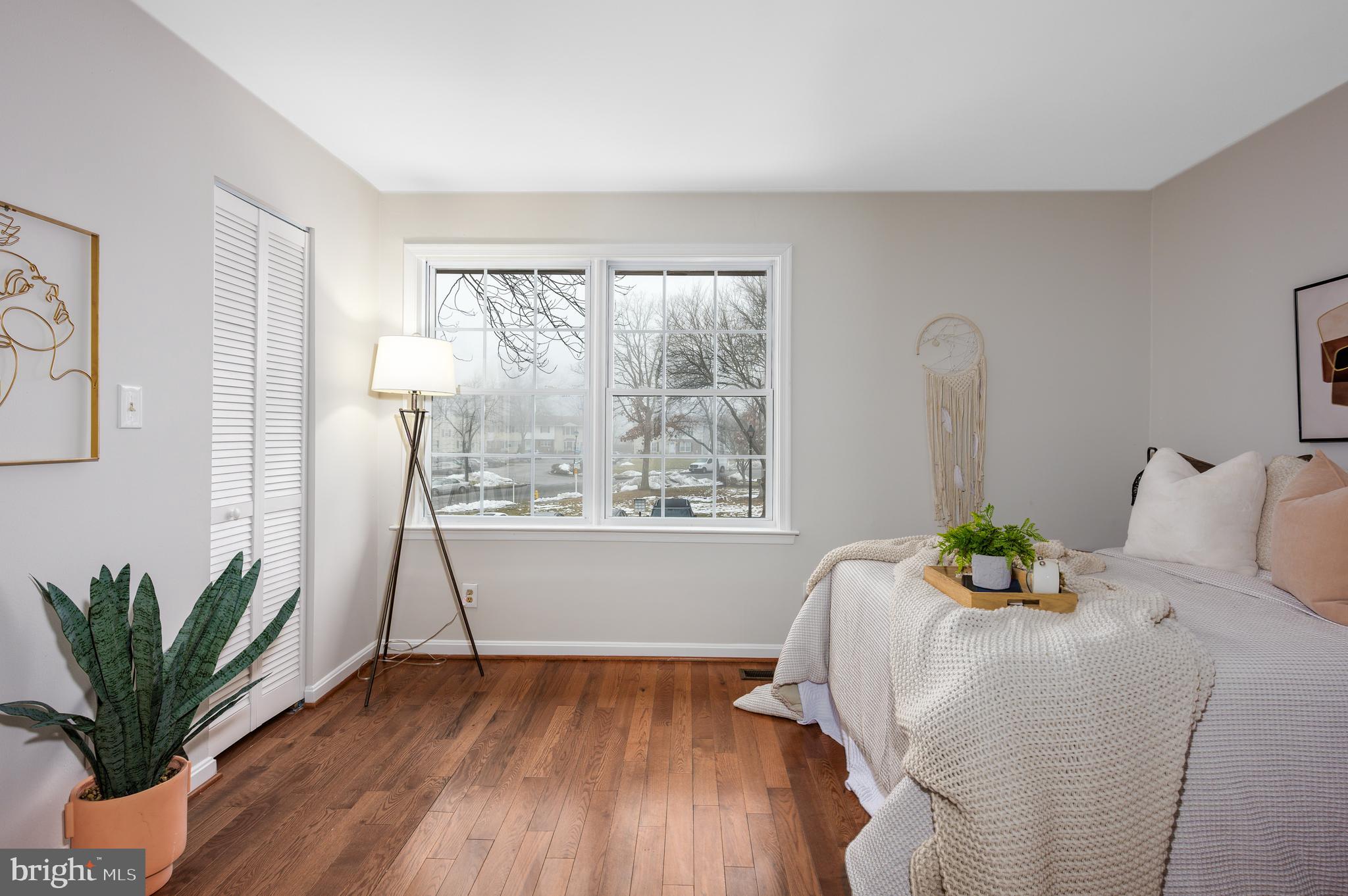 OAKWOOD VILLAGE CONDO - Residential