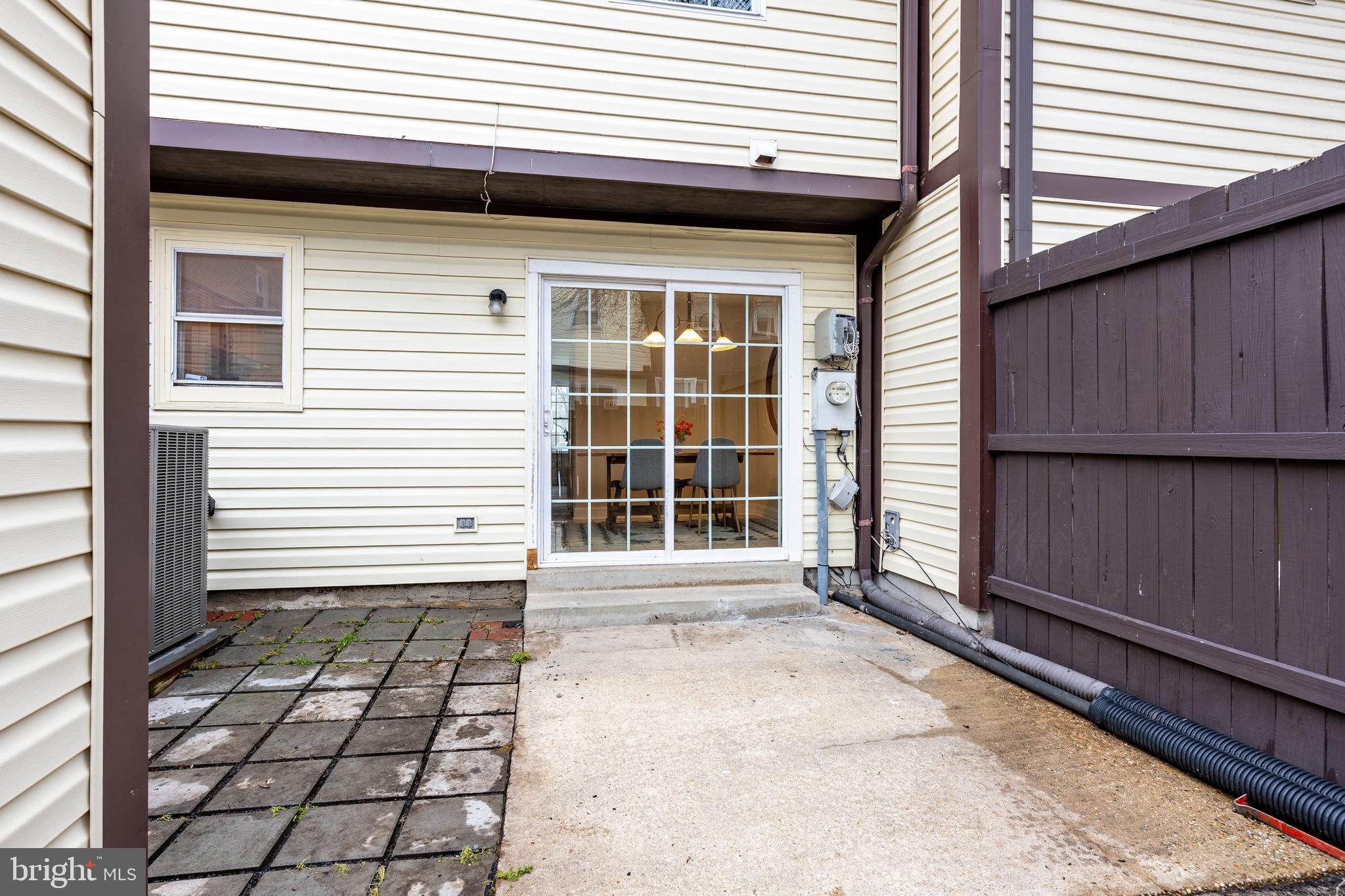 OAKWOOD VILLAGE CONDO - Residential